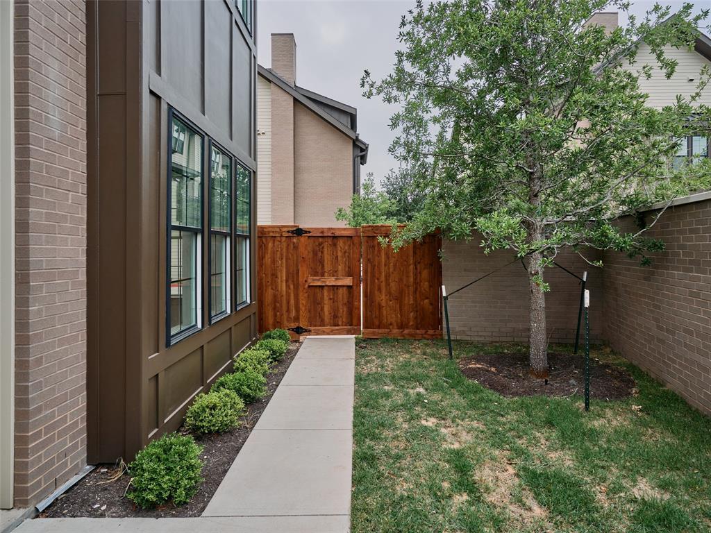 2209 Woodland Ave #201, Austin, TX 78741