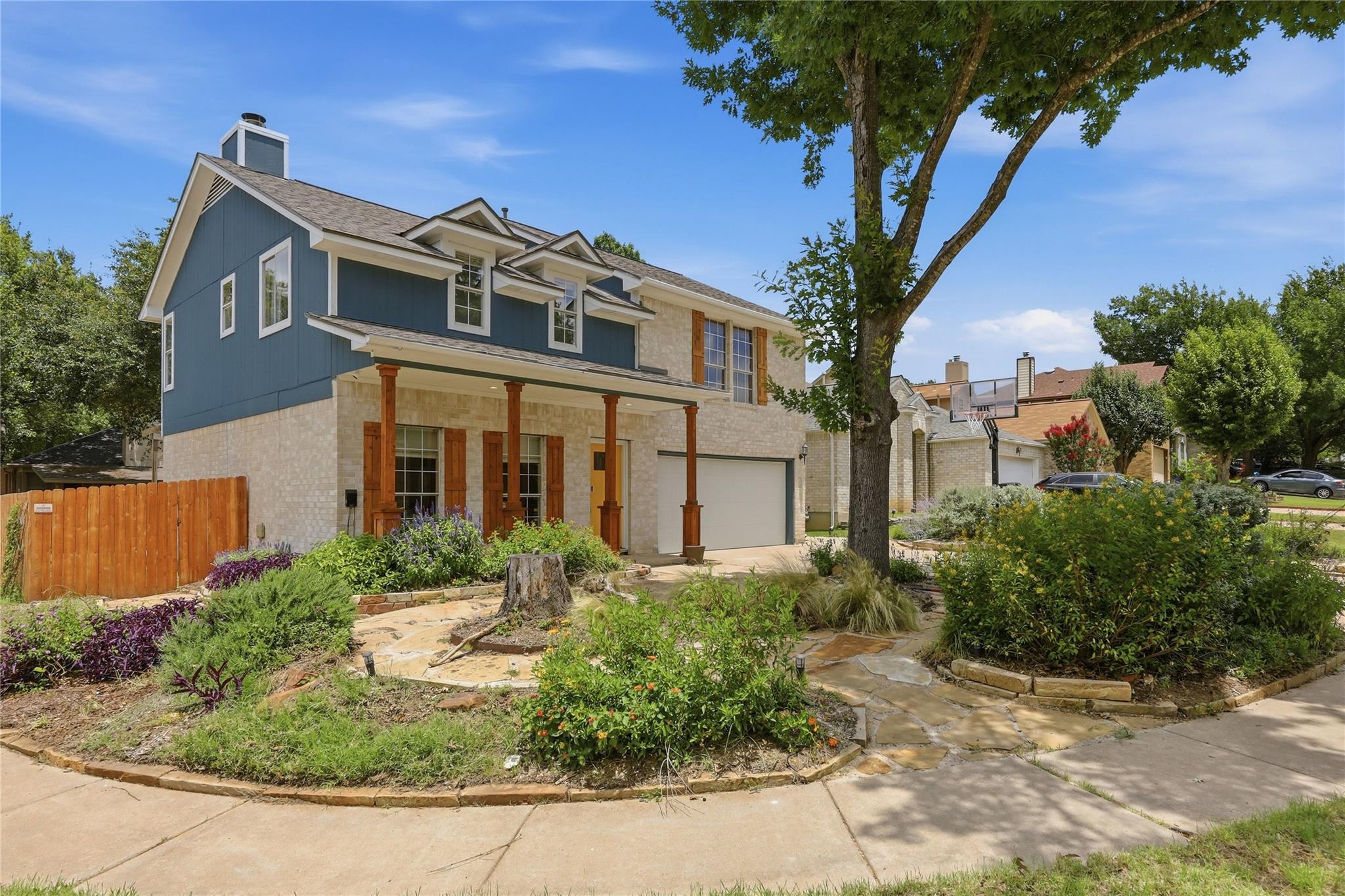 2424 Roundabout LN, Round Rock, TX 78664
