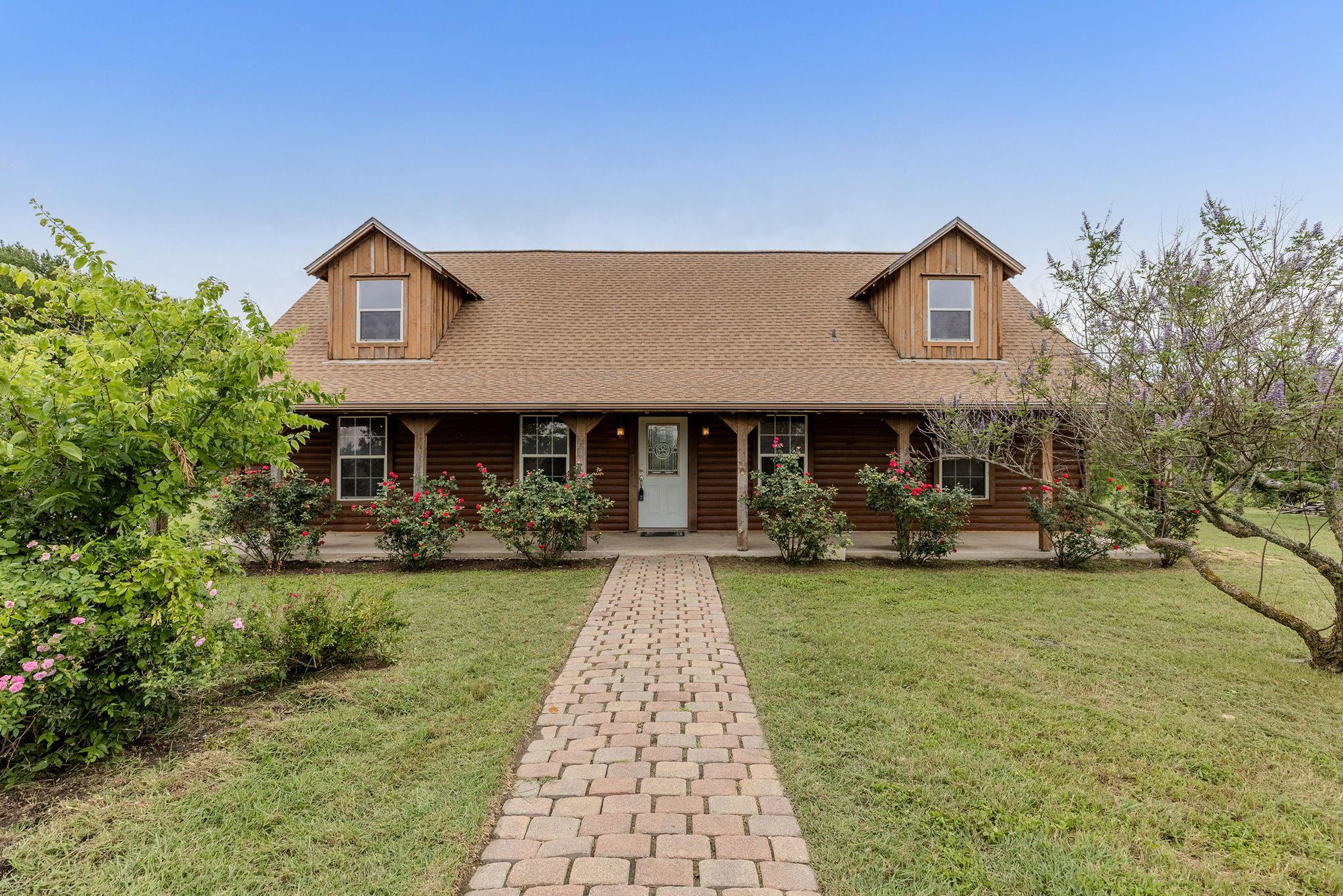 51 County Road 436, Thrall, TX 76578