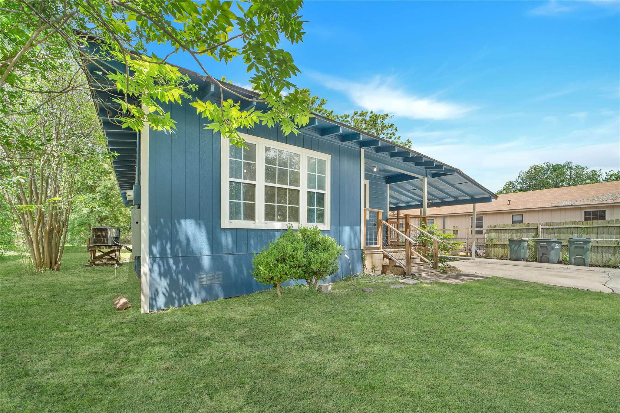 206 Sherwood ST, San Marcos, TX 78666