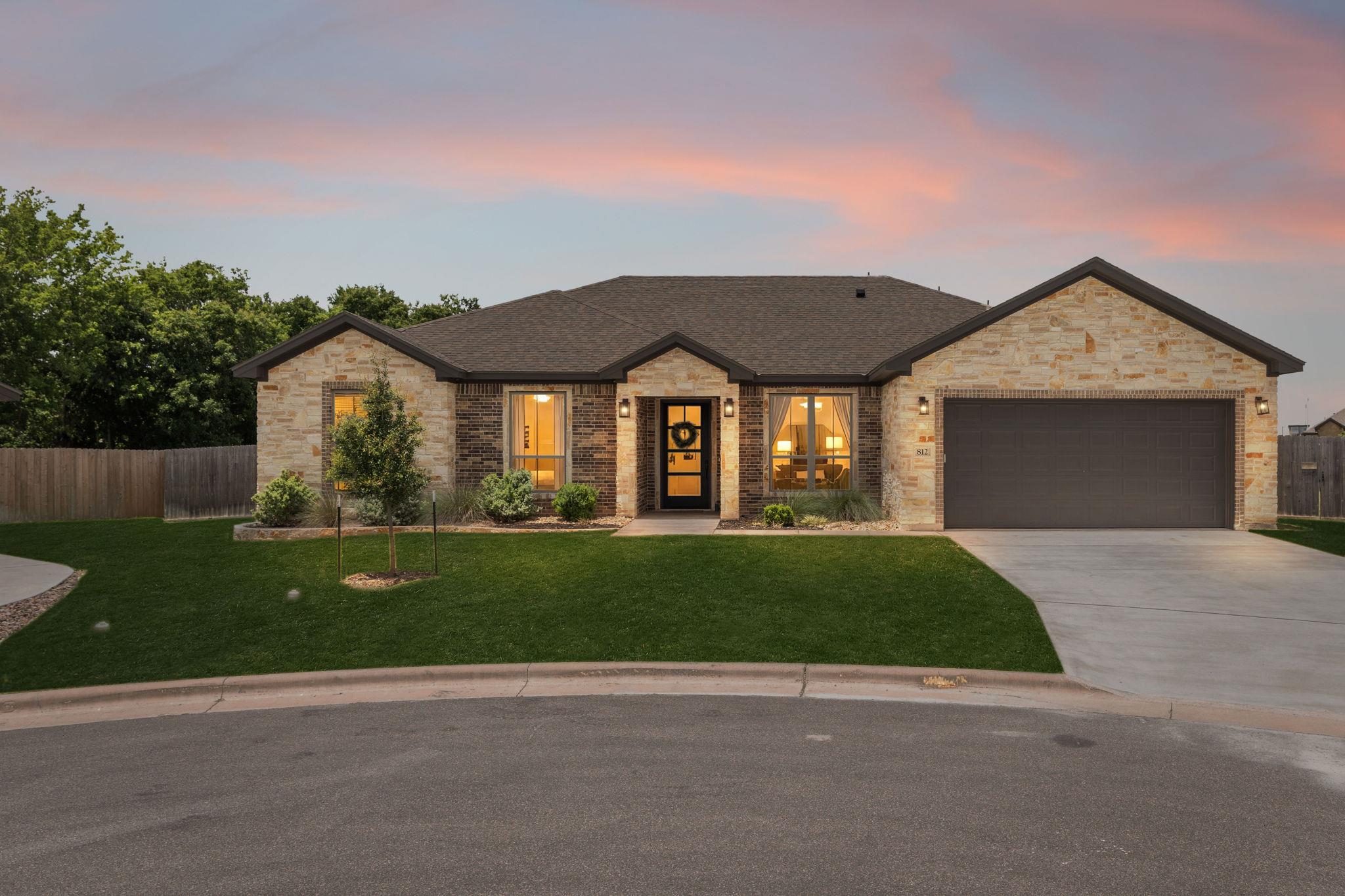 812 Eagle Claw CV, Salado, TX 76571