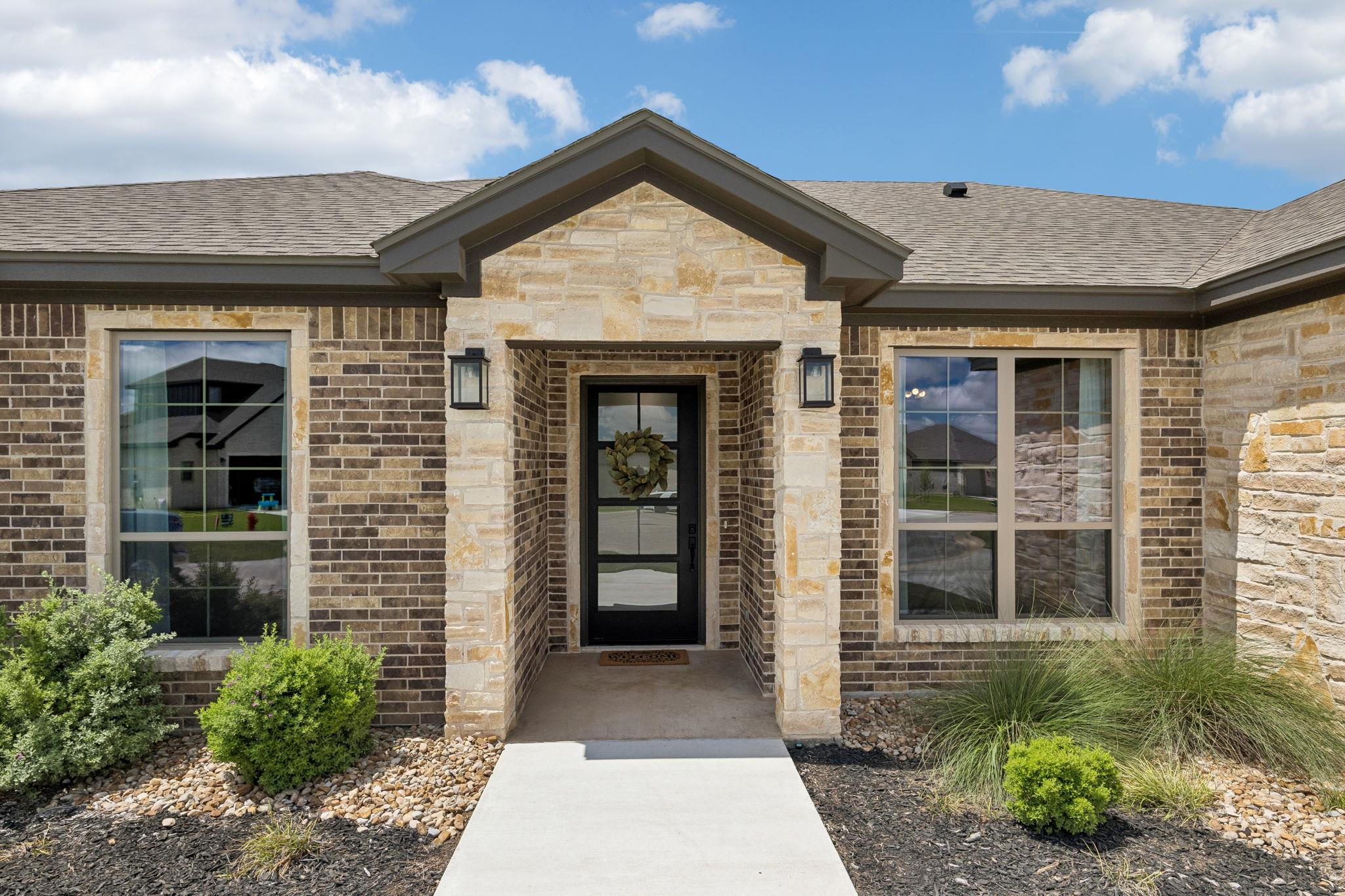 812 Eagle Claw CV, Salado, TX 76571