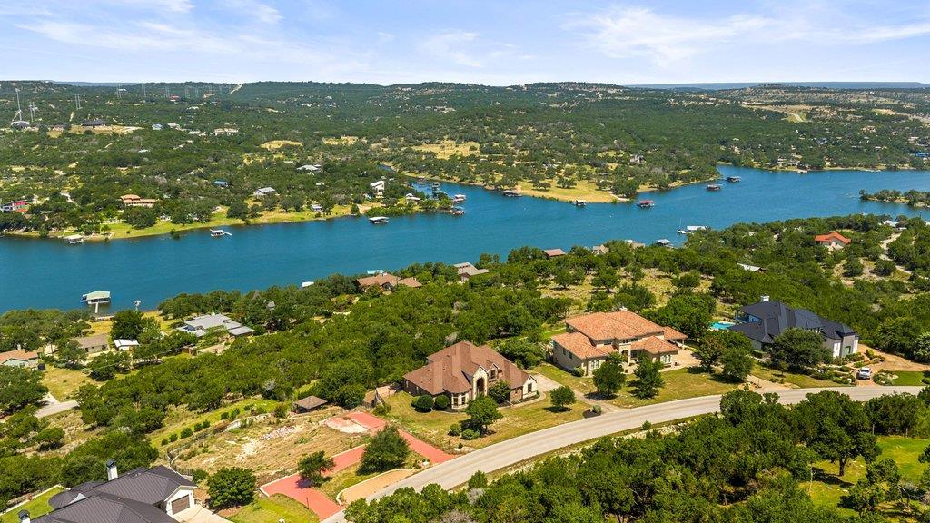 2702 Lakehurst RD, Spicewood, TX 78669