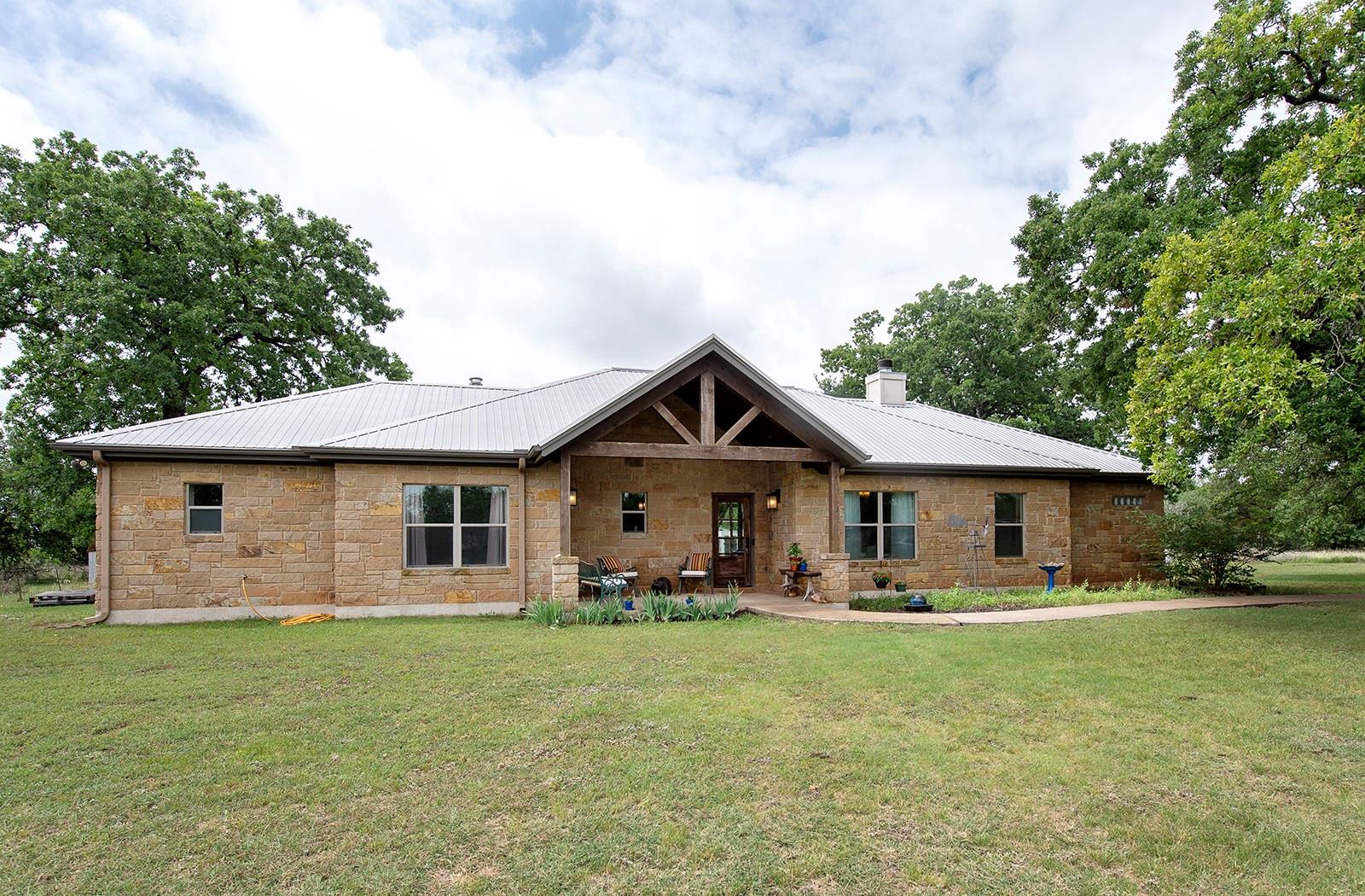 7075 Rr 1869 #1869, Liberty Hill, TX 78642