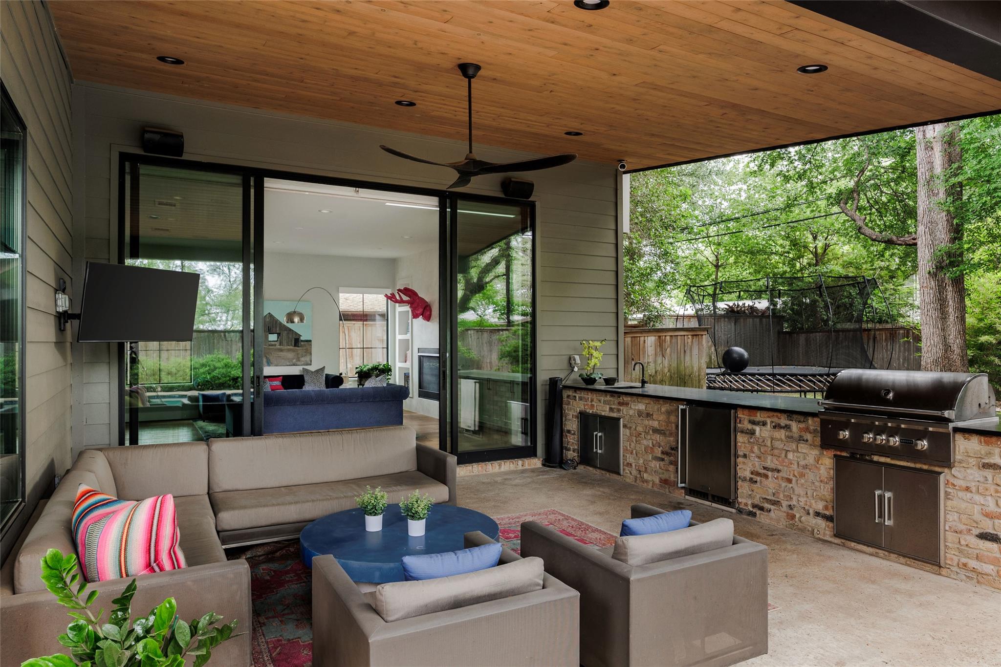 2311 Westoak DR, Austin, TX 78704