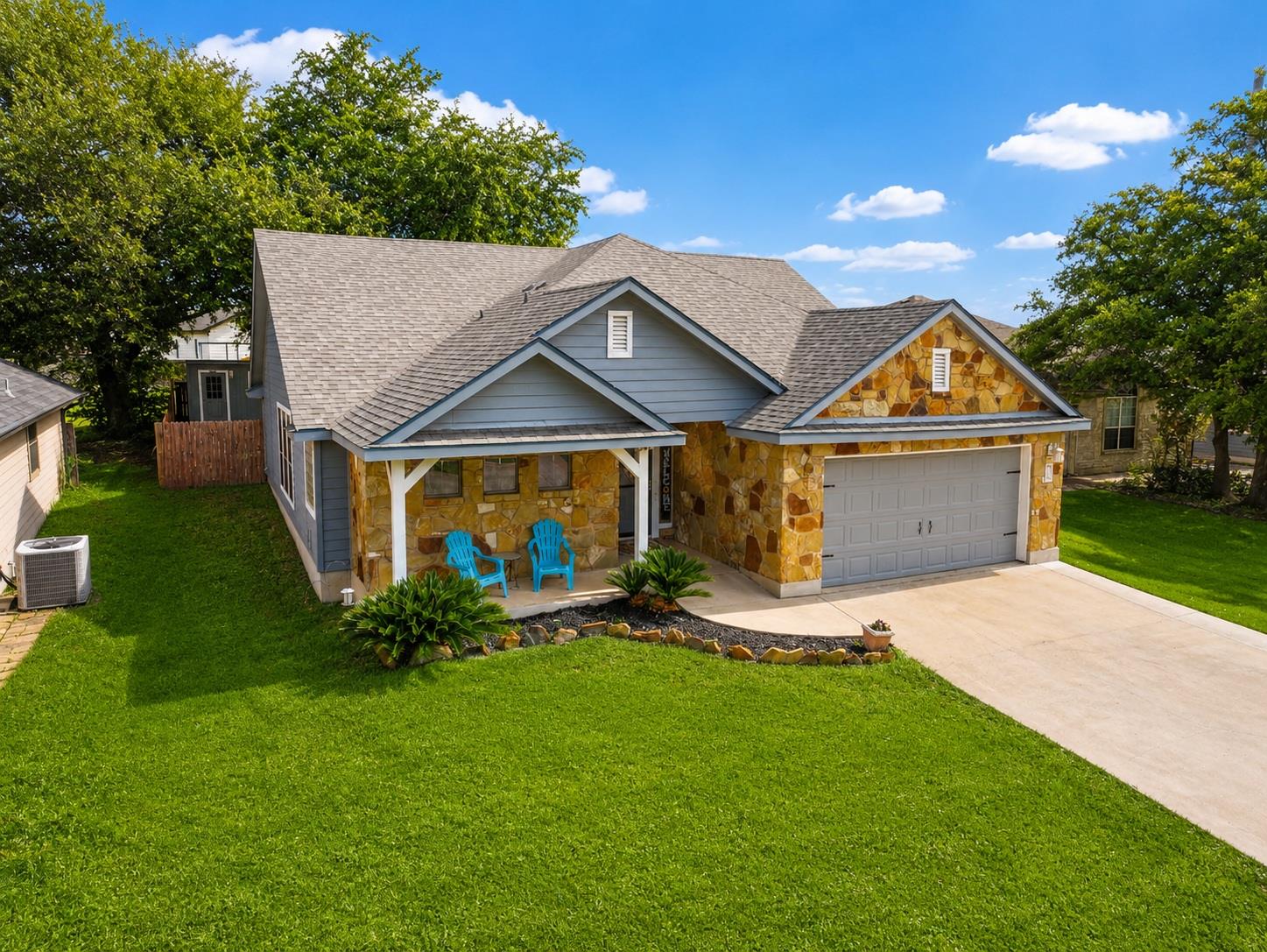 208 Cailin CT, Burnet, TX 78611
