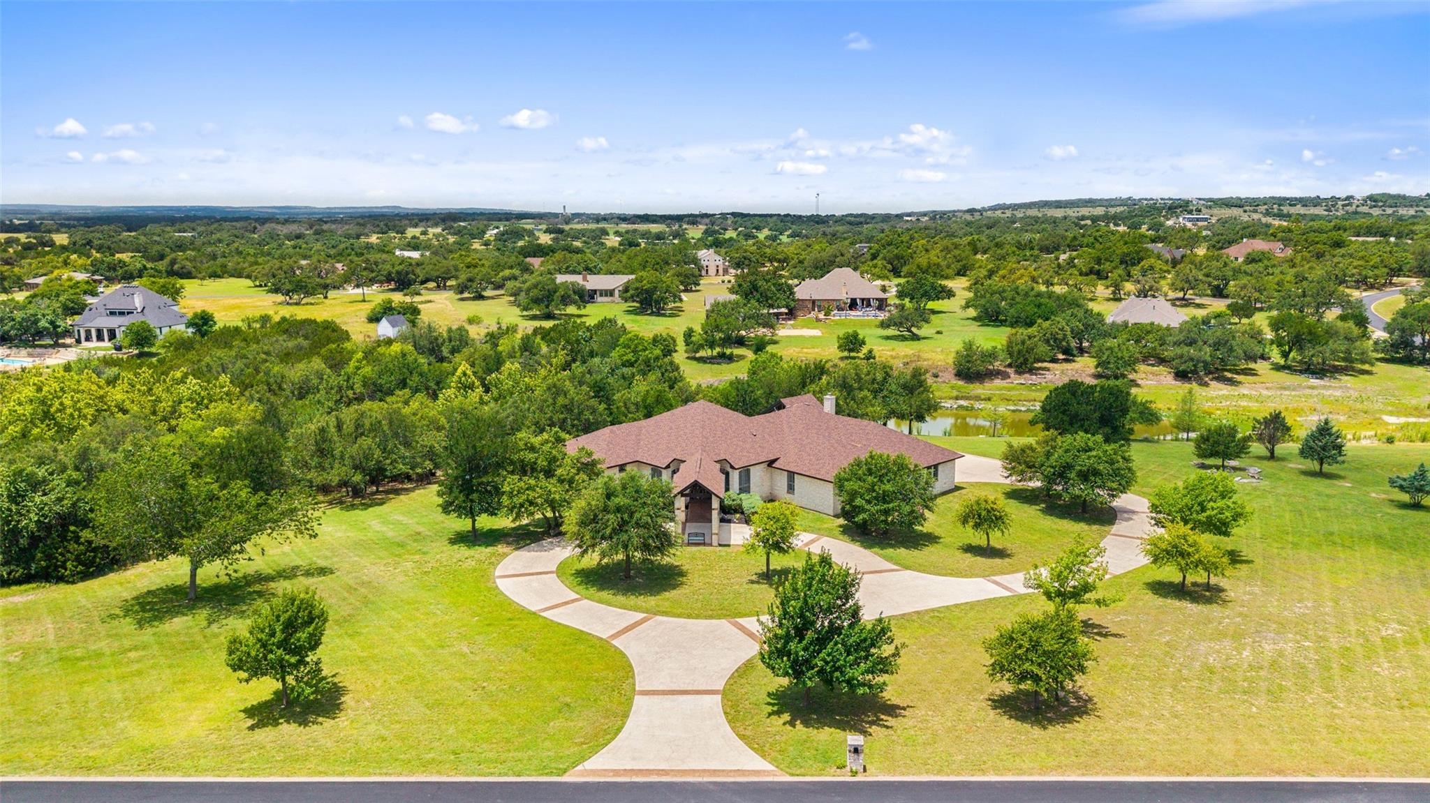 208 Hacienda PL, Dripping Springs, TX 78620