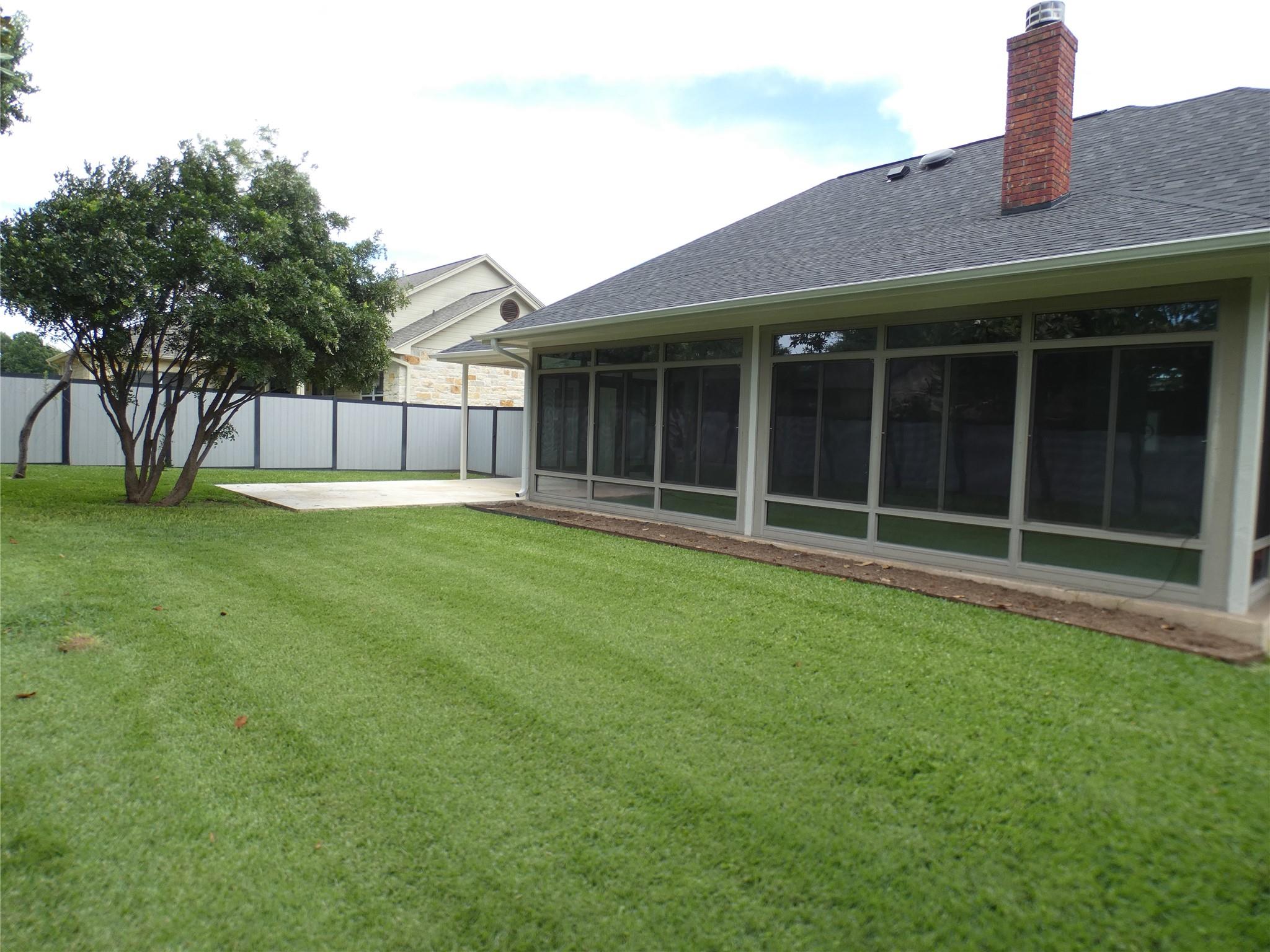 226 Muirfield ST, Meadowlakes, TX 78654