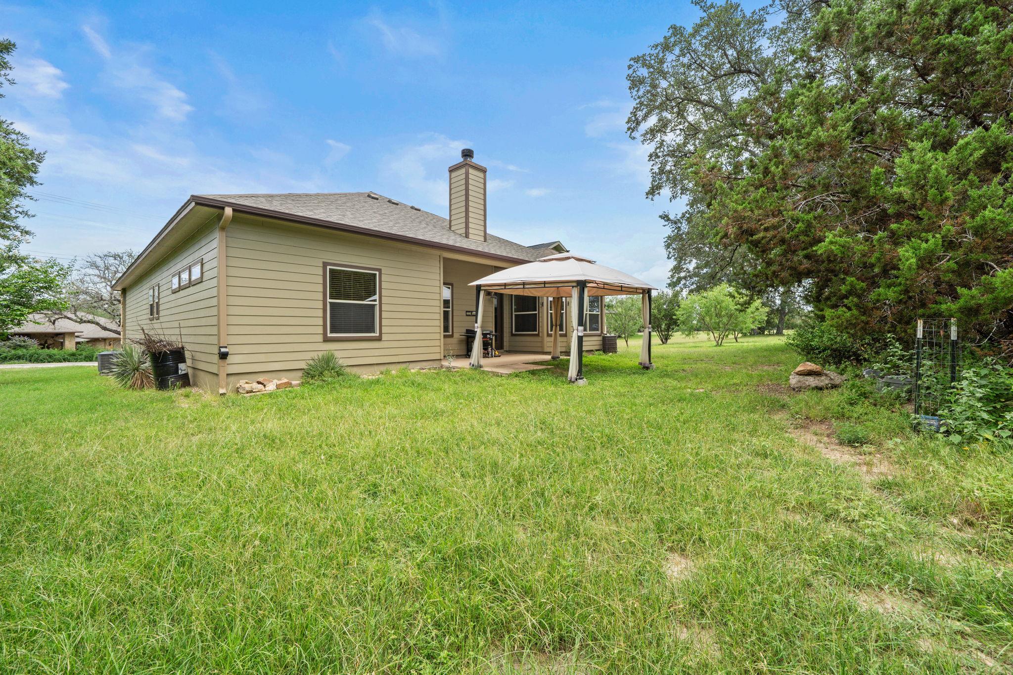 413 Bedford DR, Spicewood, TX 78669