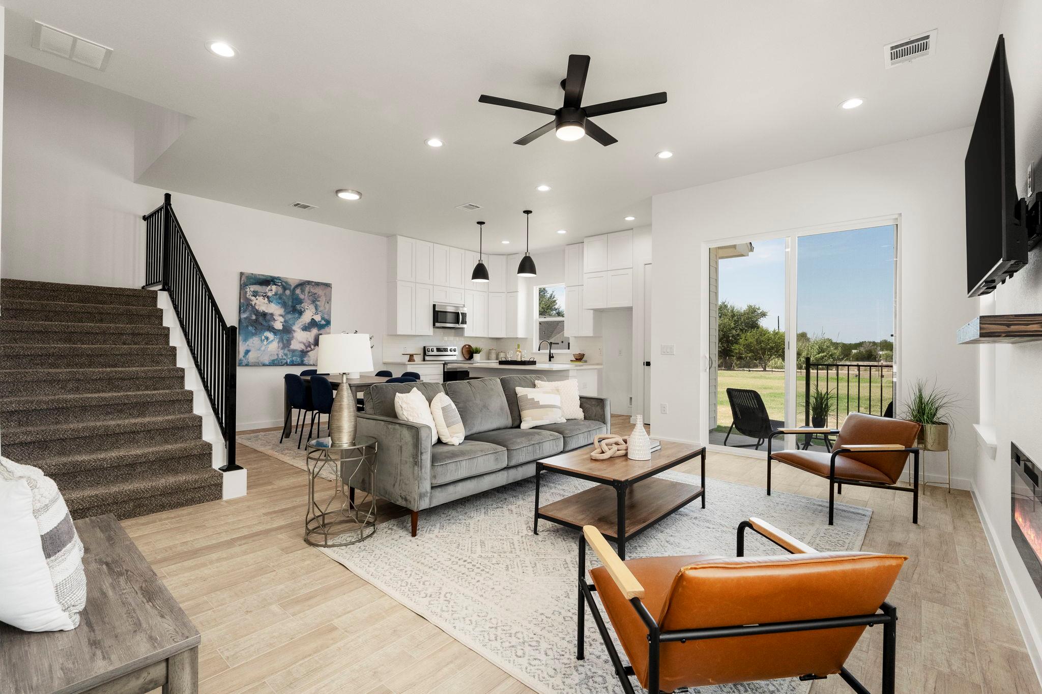136 Lourdes CT #B, Dripping Springs, TX 78620
