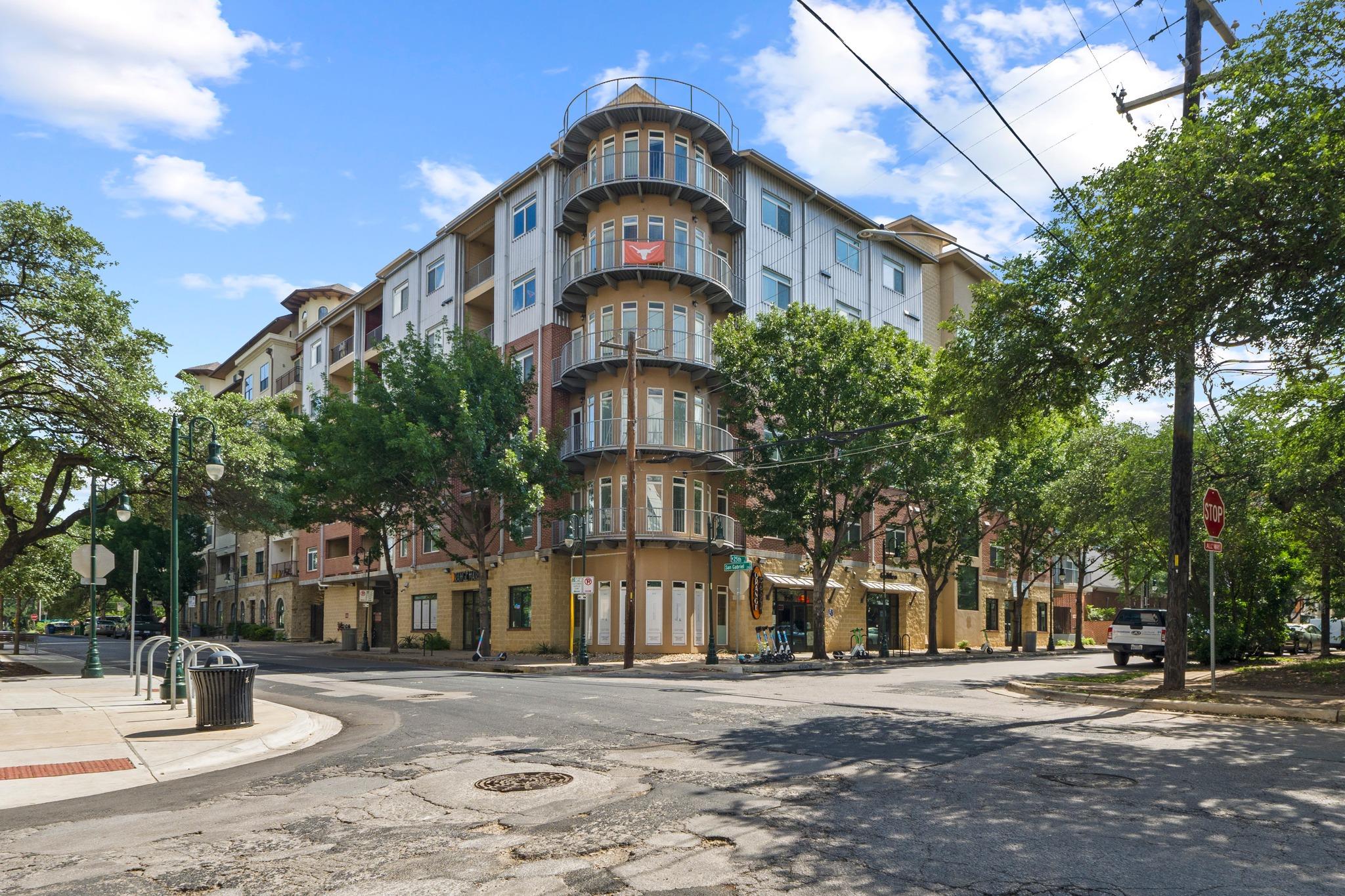 910 W 25th ST #209, Austin, TX 78705