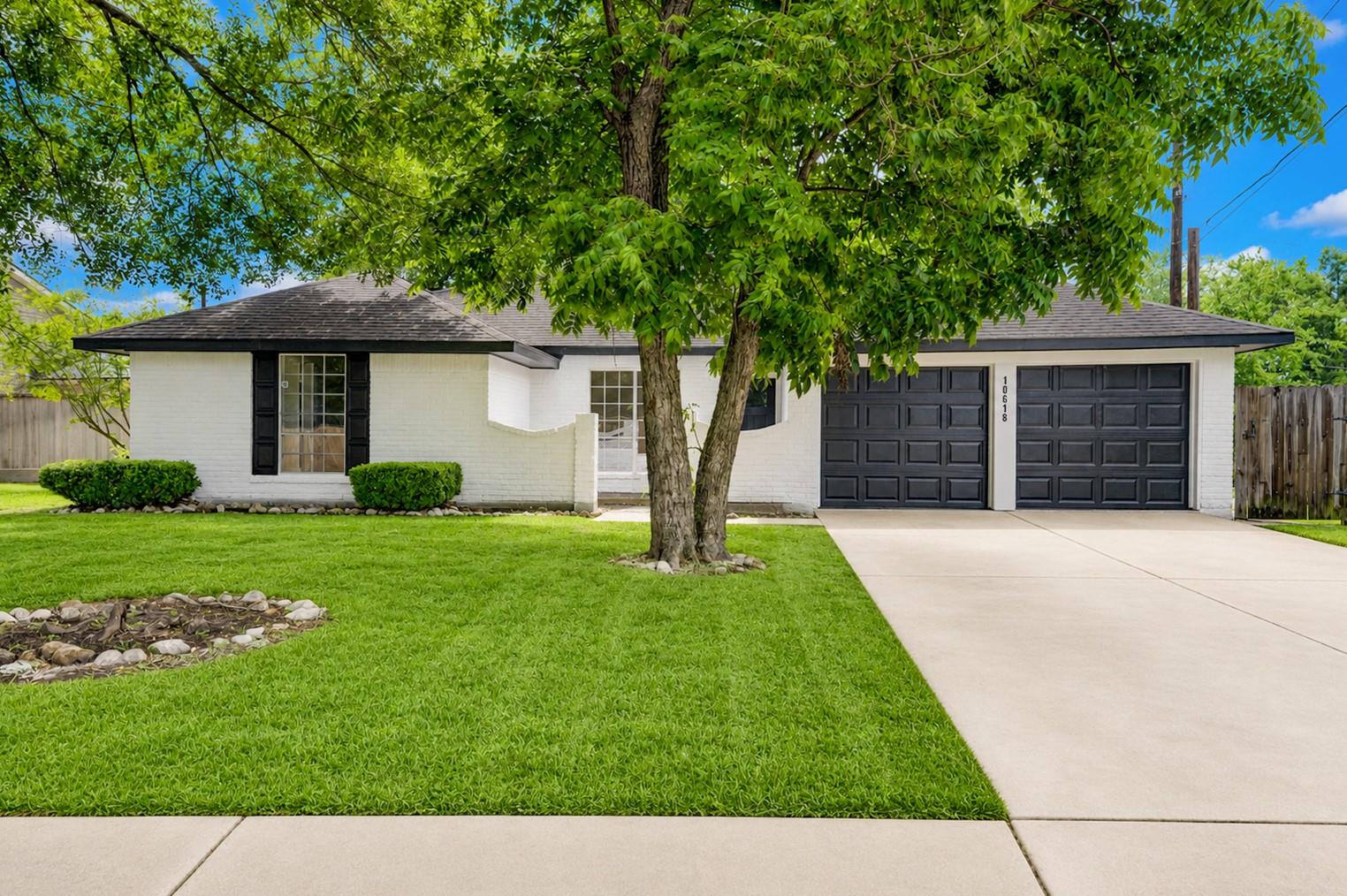 10618 Braewick DR, Houston, TX 77096