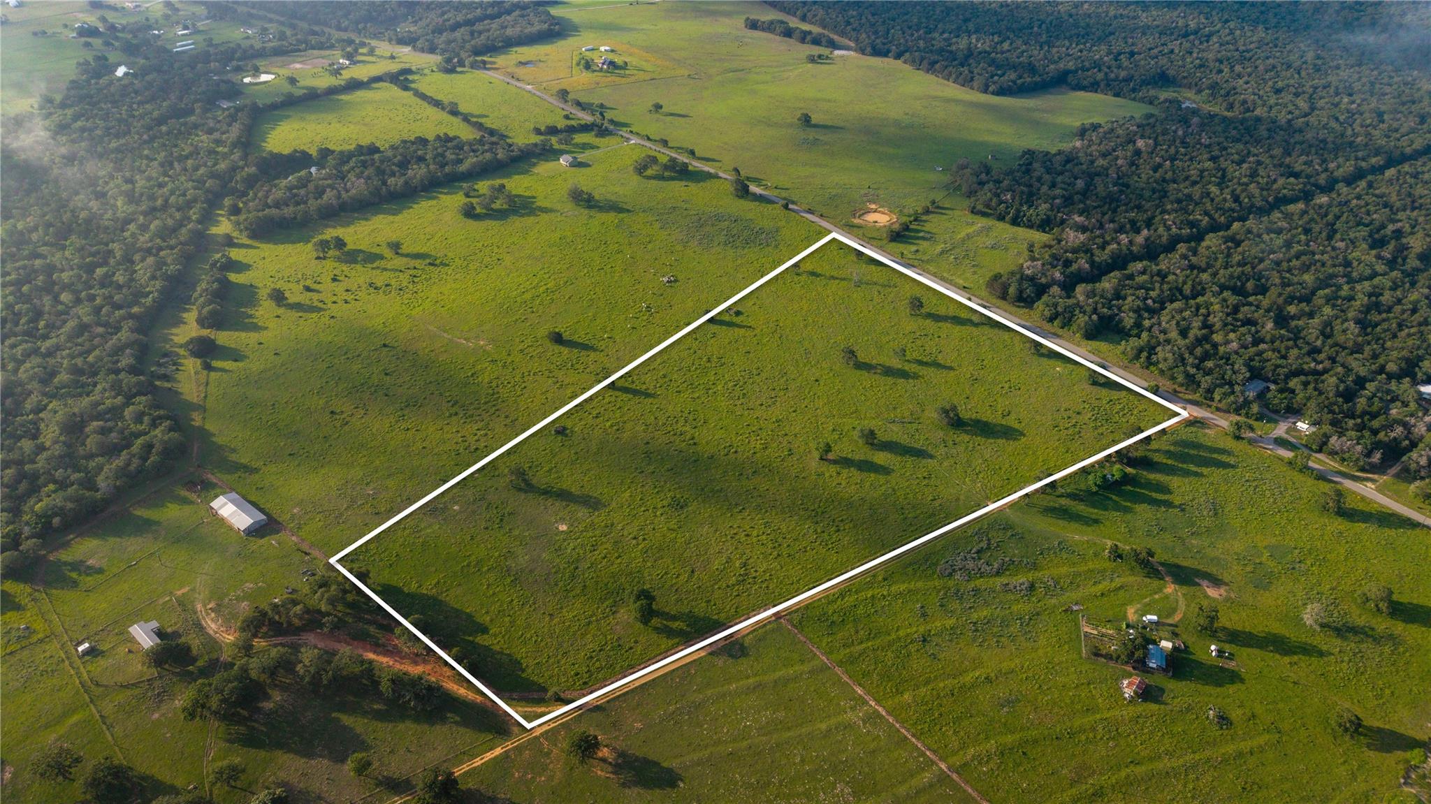 000 Hofferek RD, Rosanky, TX 78953