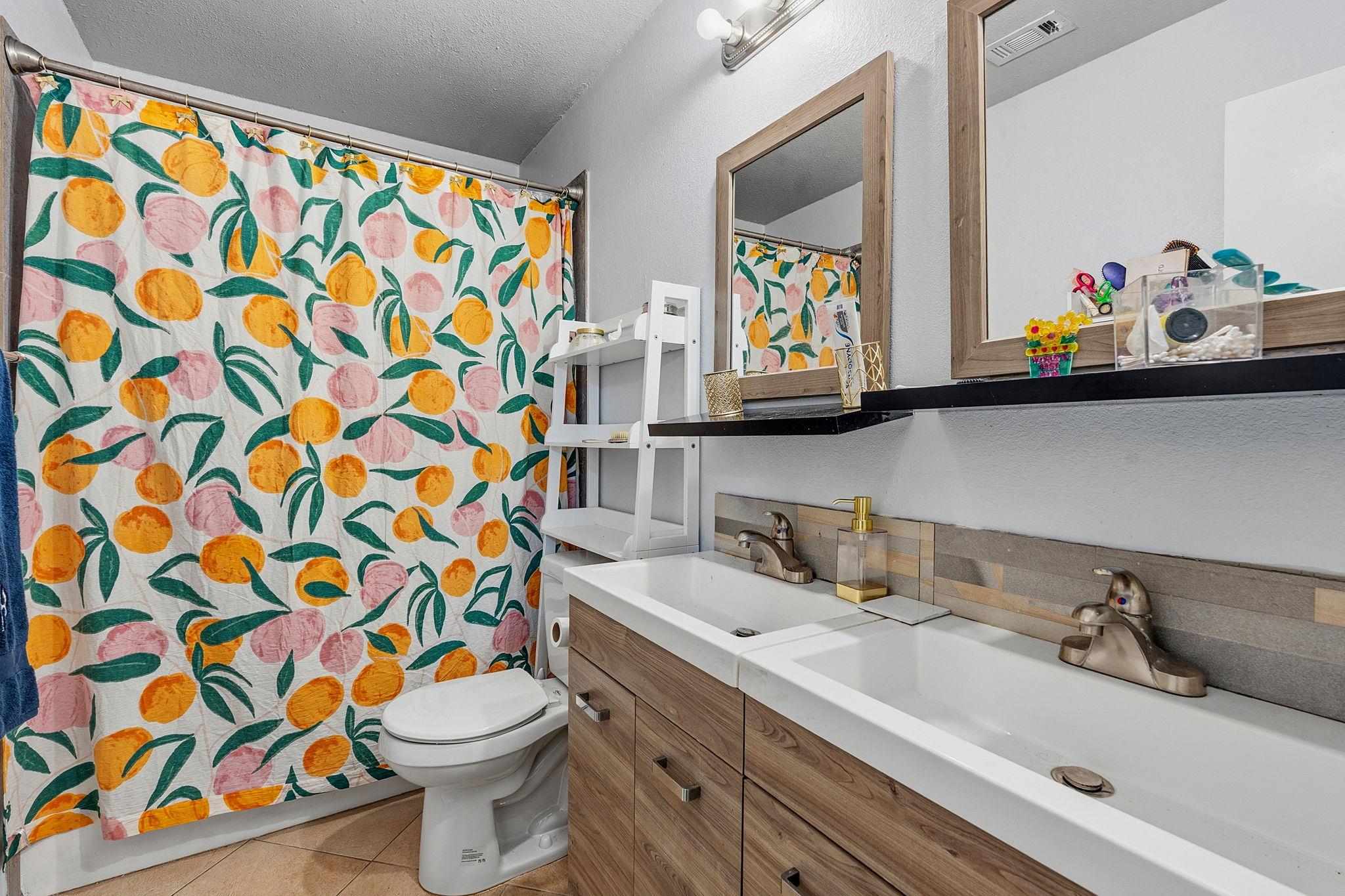 4008 Cima Serena DR #A/B, Austin, TX 78759
