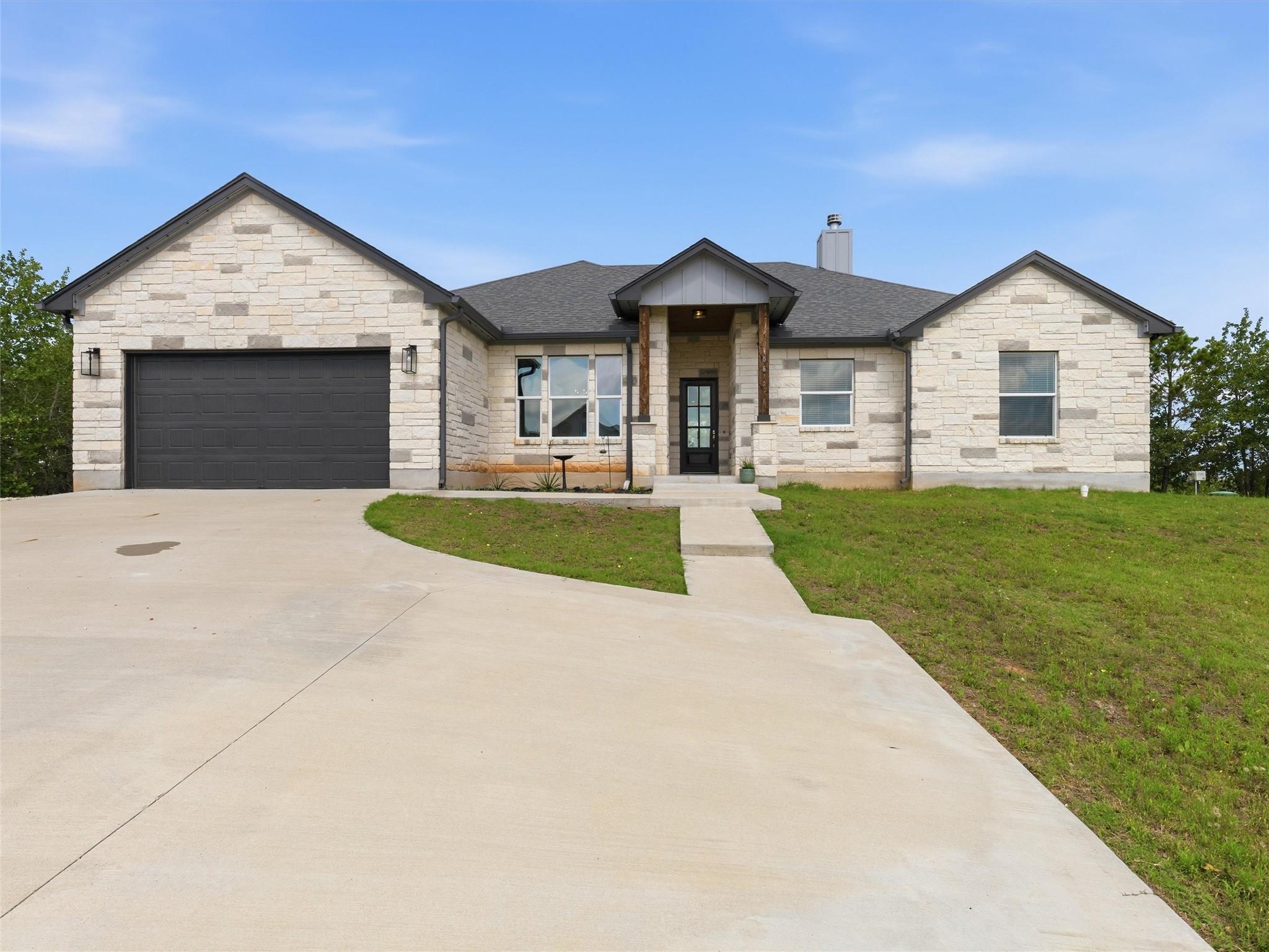 106 Pinecrest DR, Bastrop, TX 78602