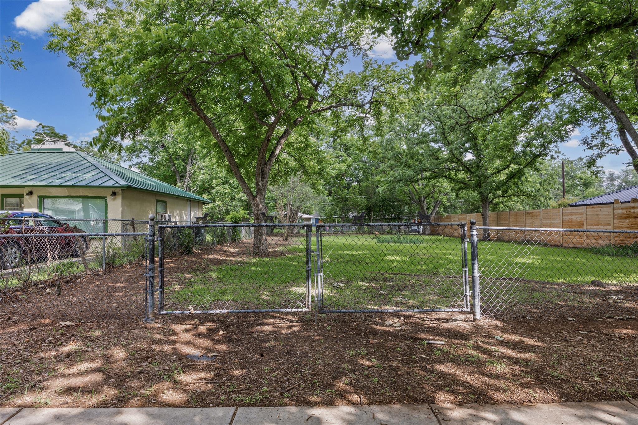 943 Field ST, San Marcos, TX 78666