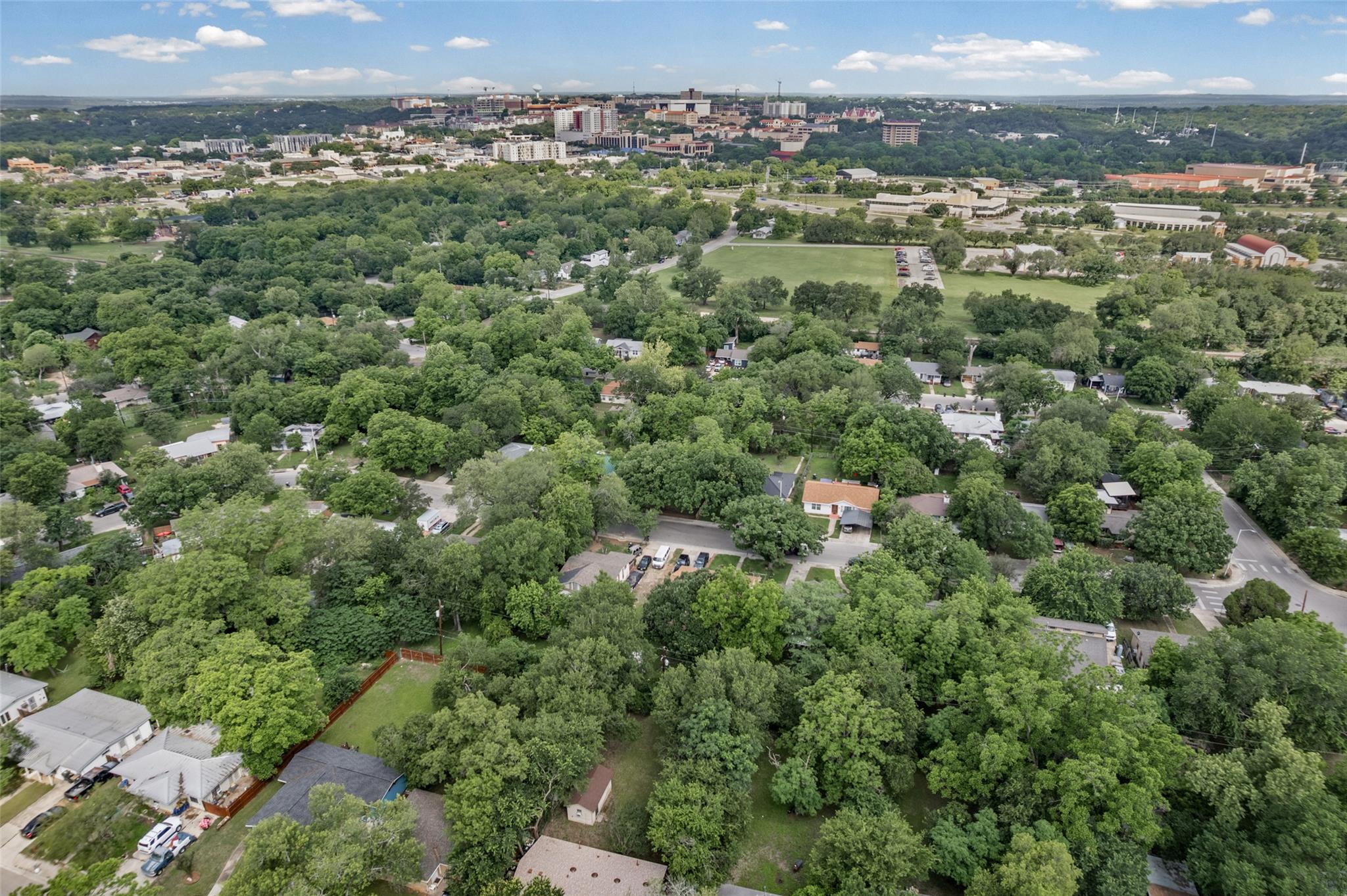 943 Field ST, San Marcos, TX 78666