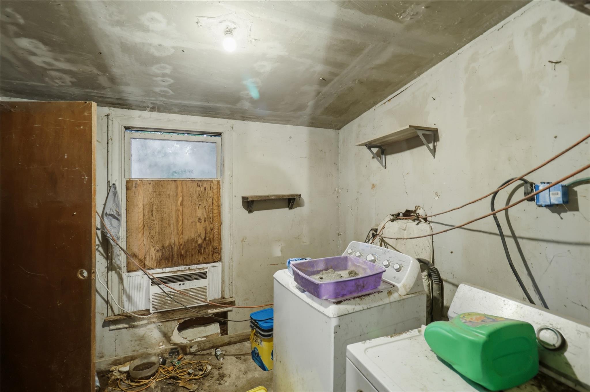 2811 Locust ST, Kerrville, TX 78028
