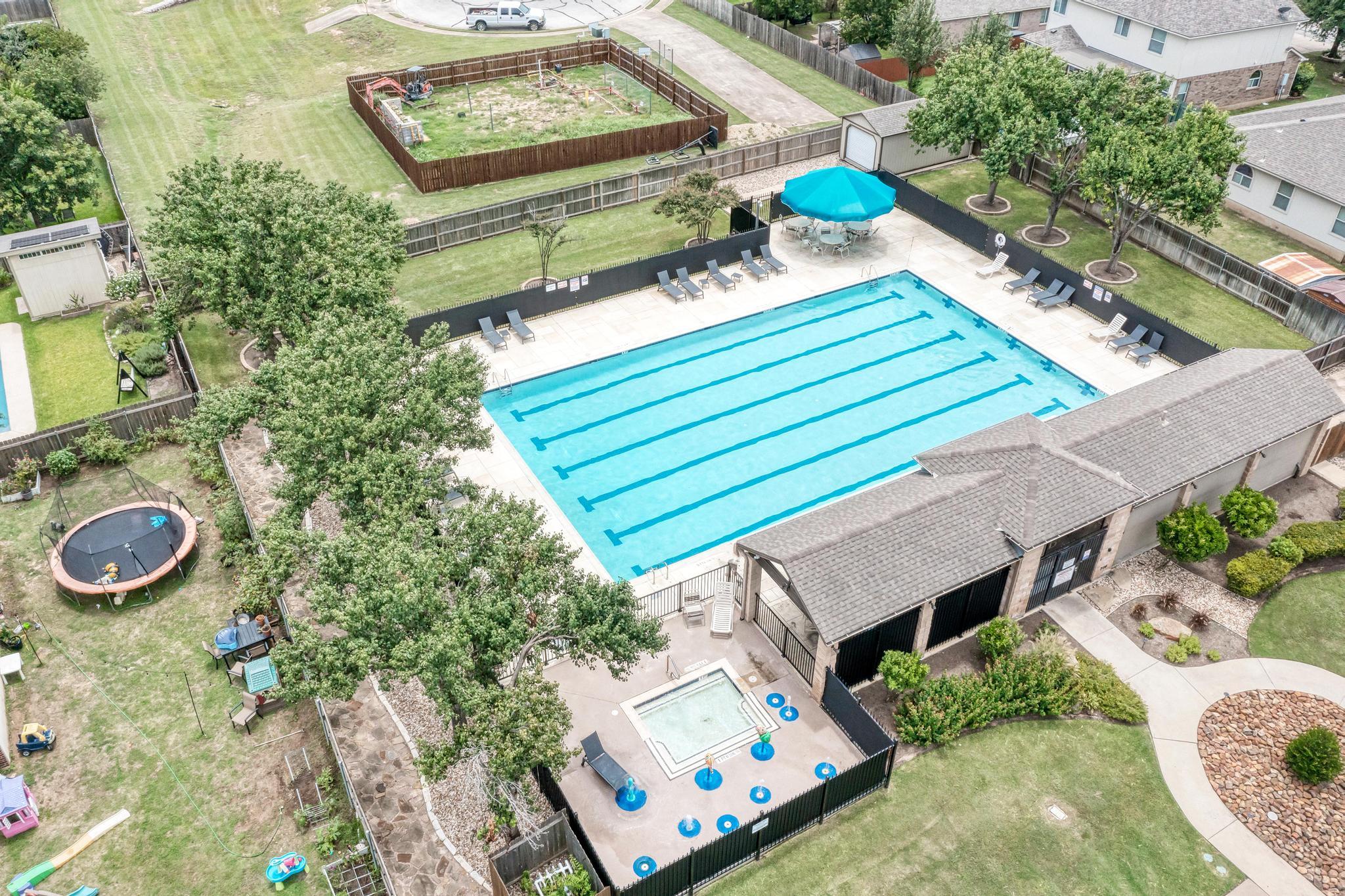 913 Whitley DR, Leander, TX 78641