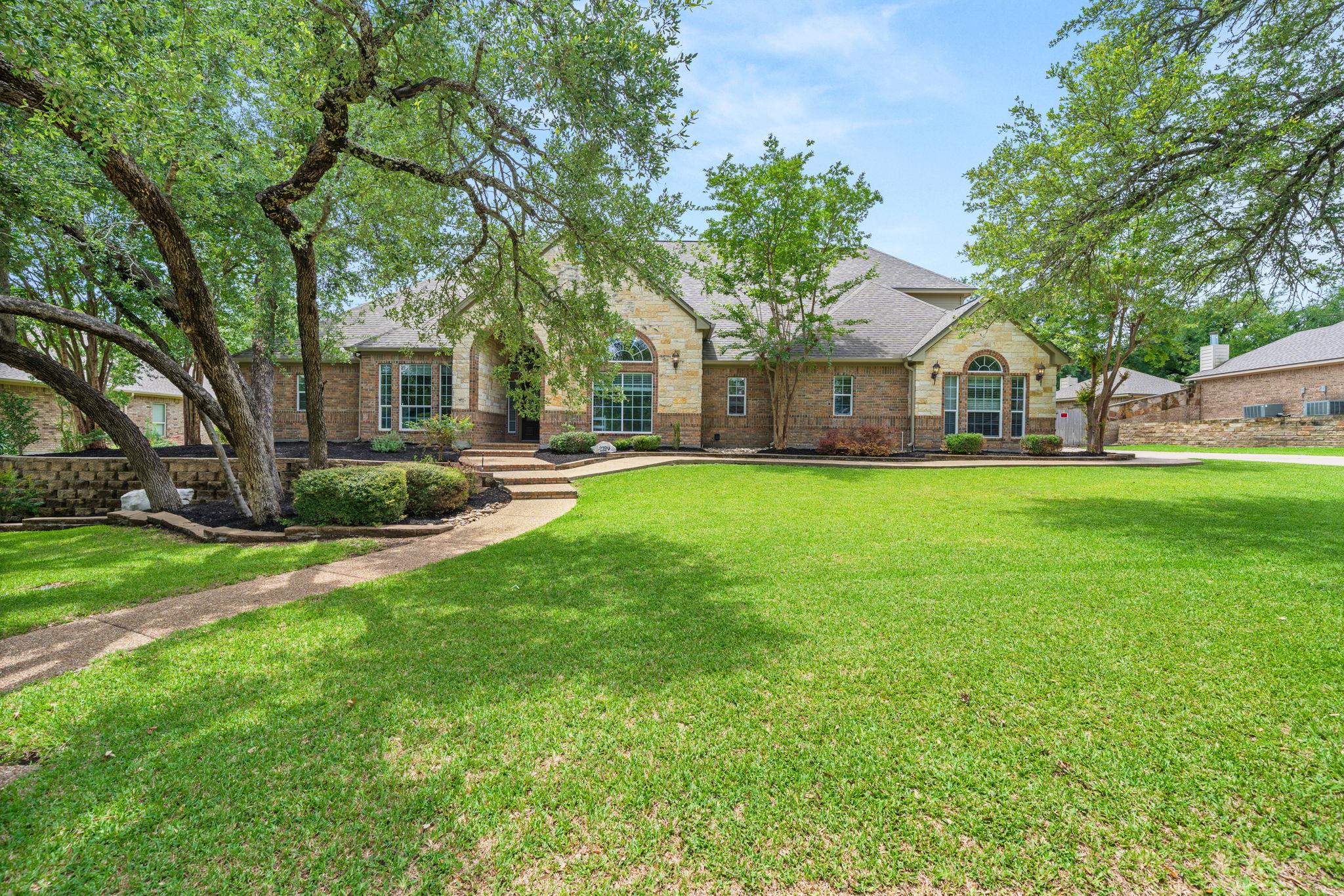 239 Eagle Landing DR, Belton, TX 76513