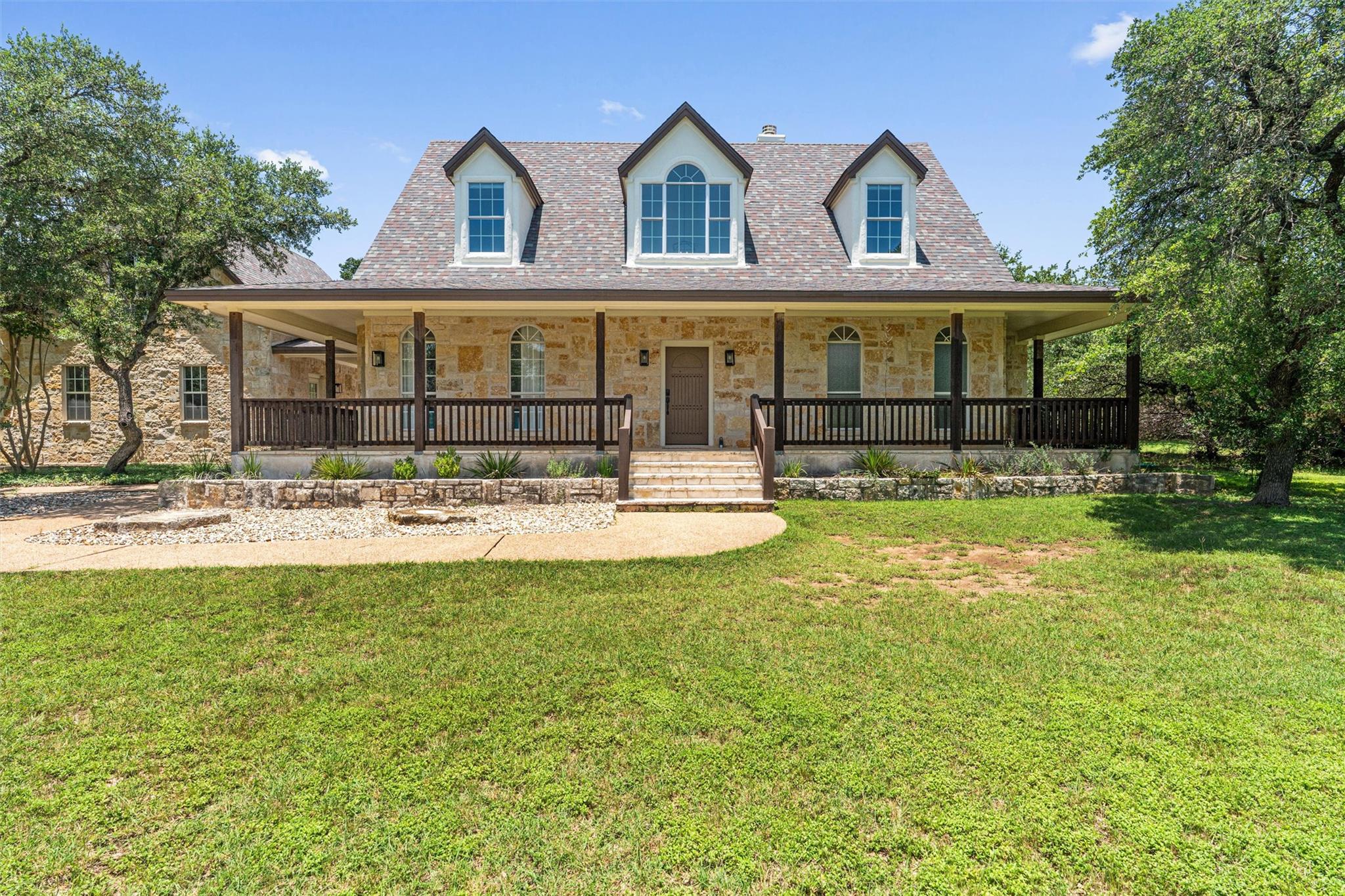 220 Sundance TRL, Dripping Springs, TX 78620