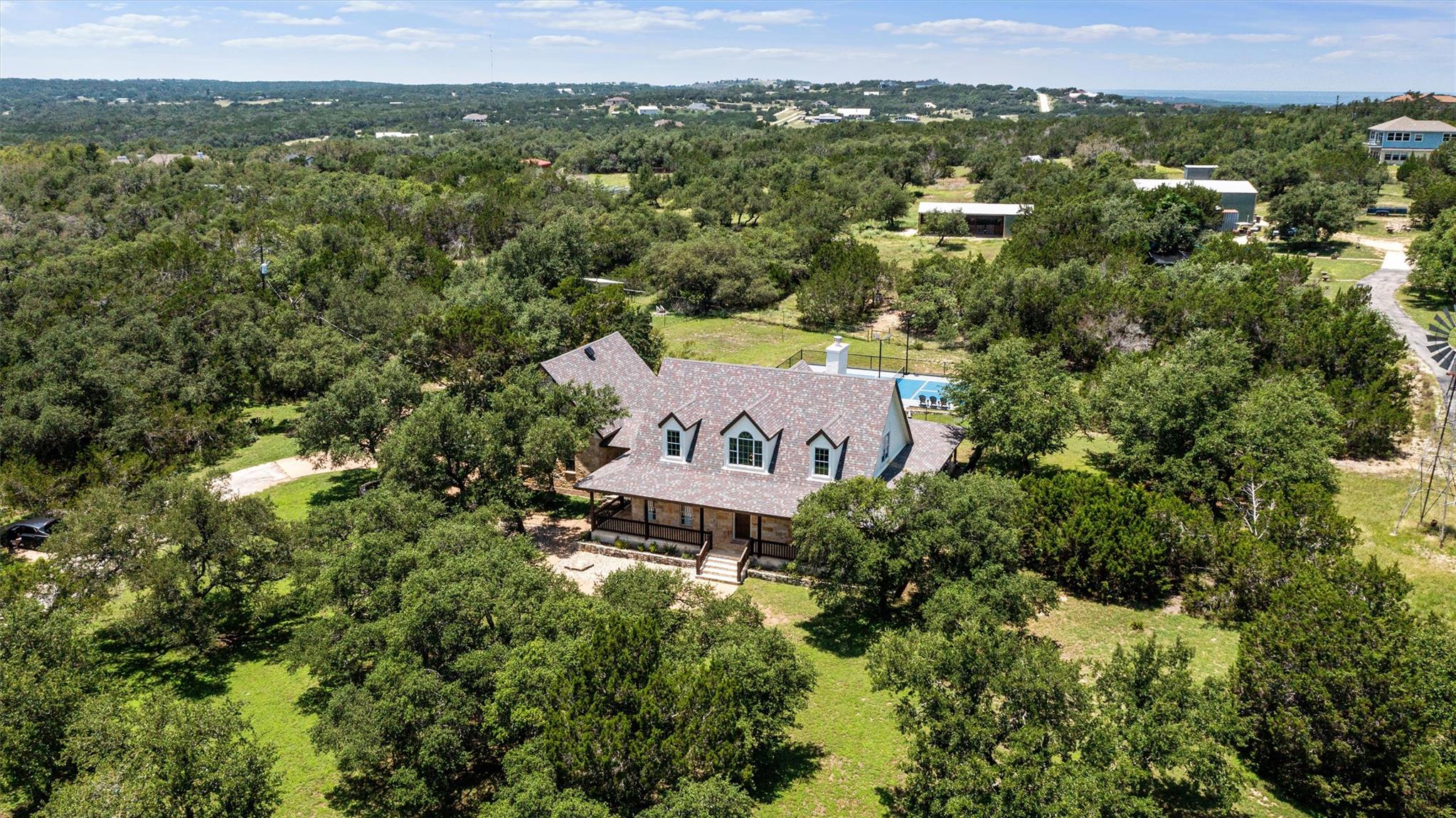 220 Sundance TRL, Dripping Springs, TX 78620