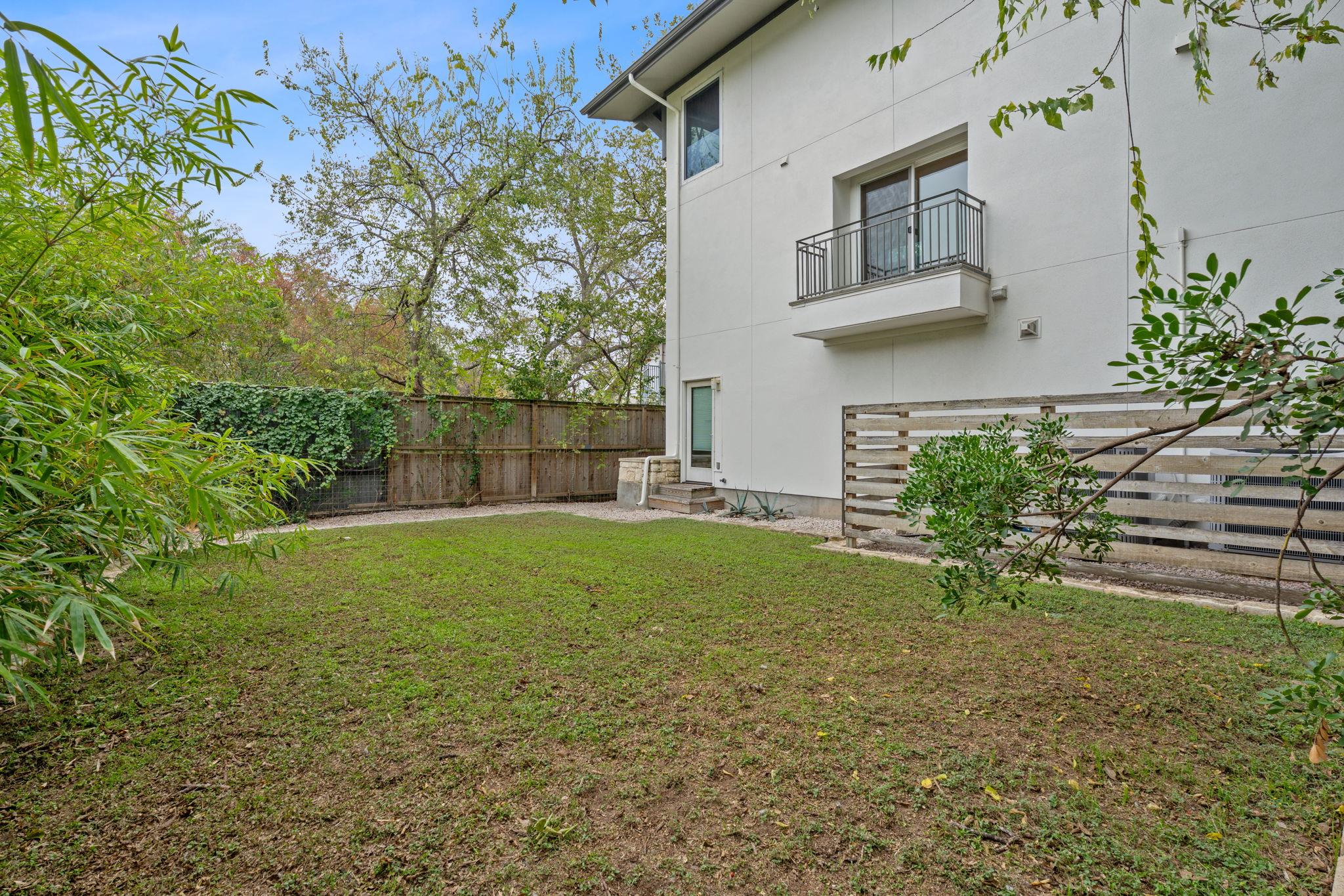 616 W Monroe ST, Austin, TX 78704