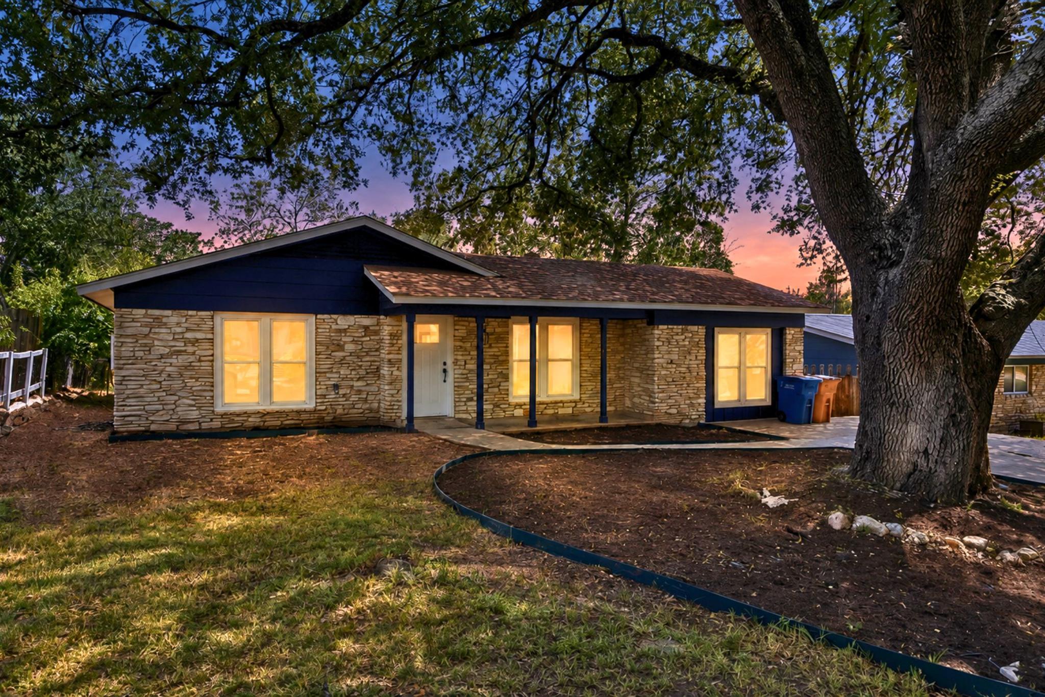 6807 La Salle DR, Austin, TX 78723
