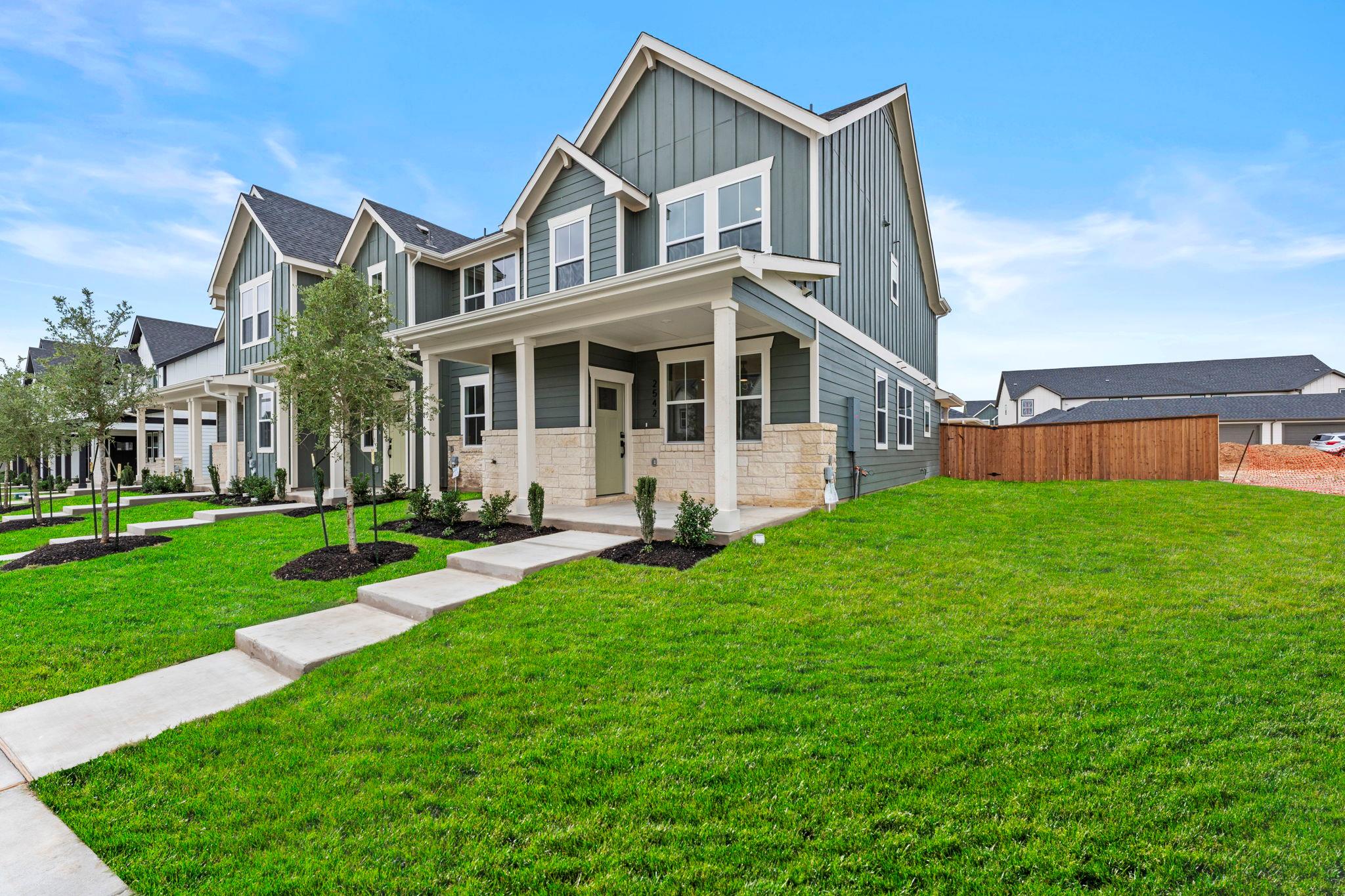 2542 Violet Theo LN, Round Rock, TX 78665