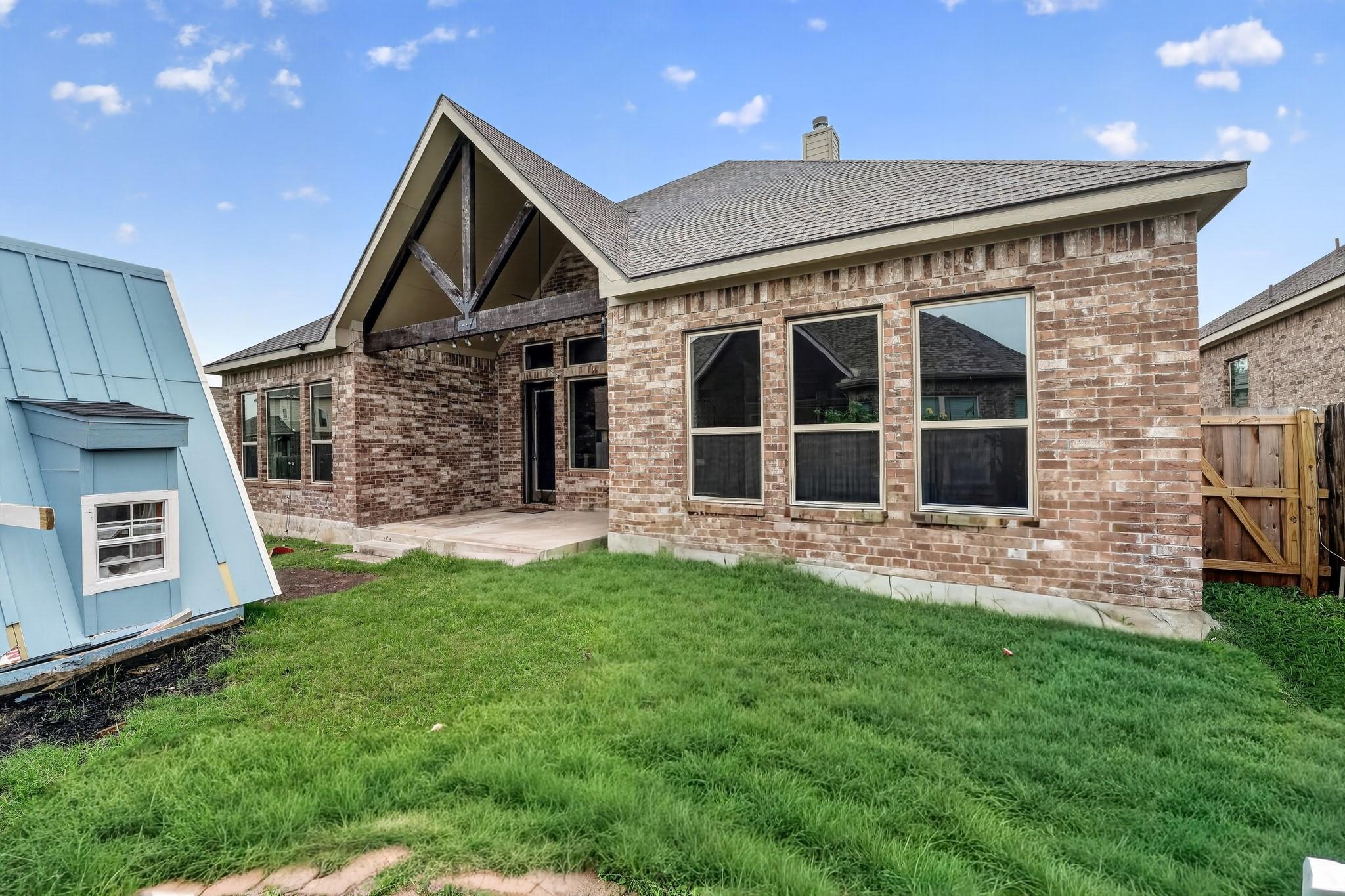 1009 Wolcott DR, Leander, TX 78641