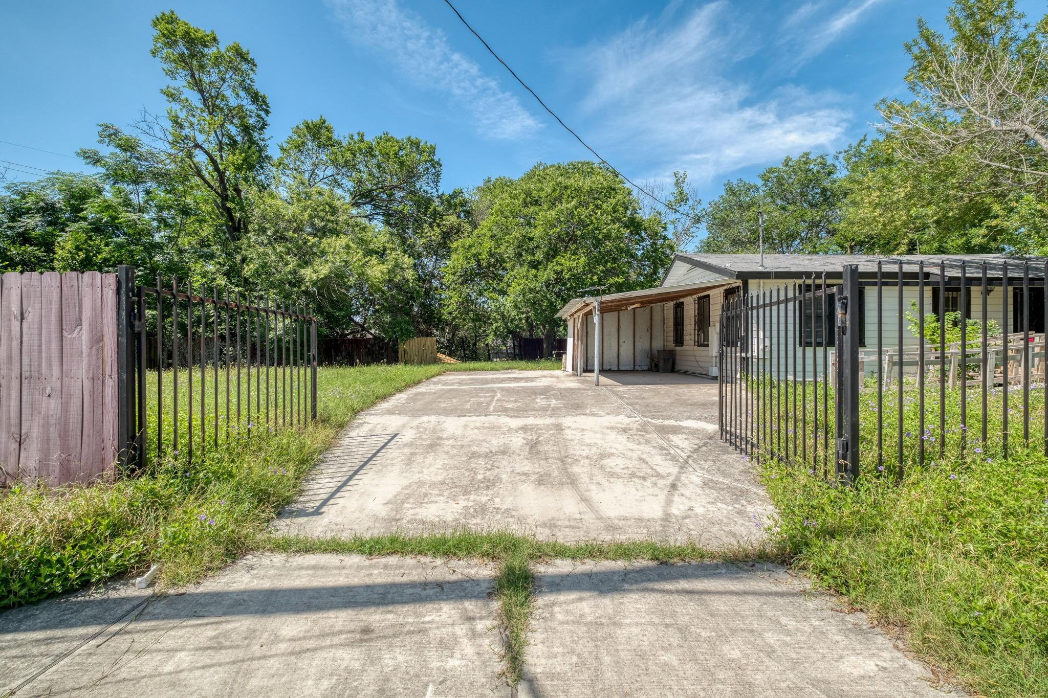 3509 Lyons RD, Austin, TX 78702