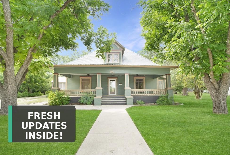 1222 W Hopkins ST, San Marcos, TX 78666