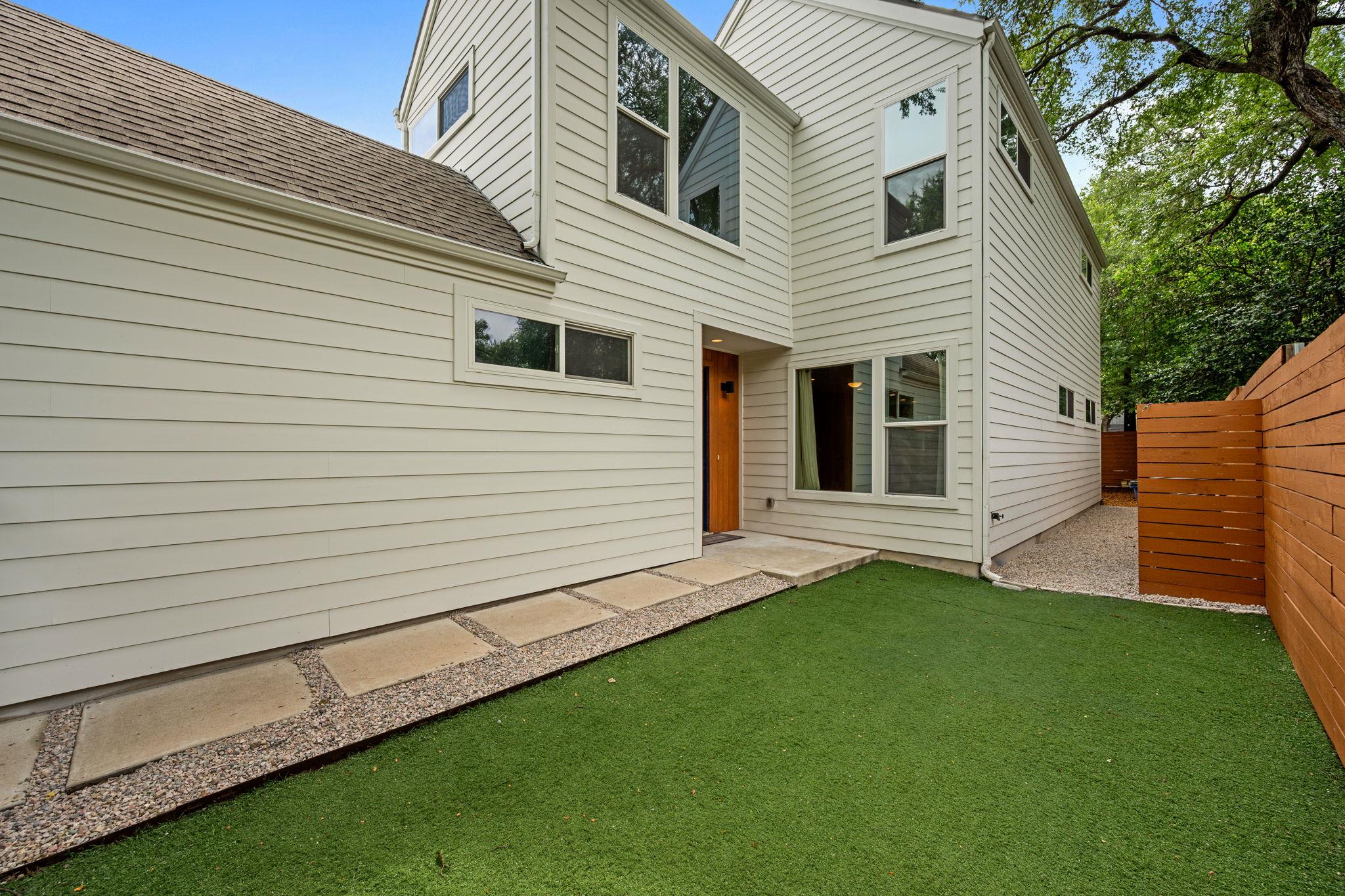 3215 Aldwyche DR, Austin, TX 78704