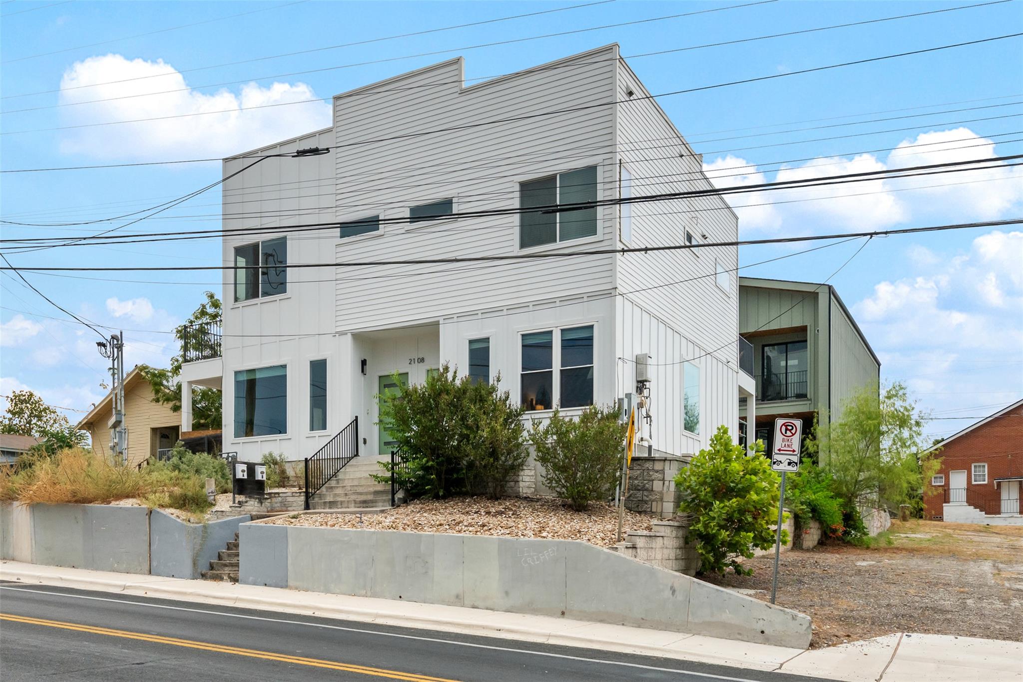 2108 Rosewood Ave #B, Austin, TX 78702