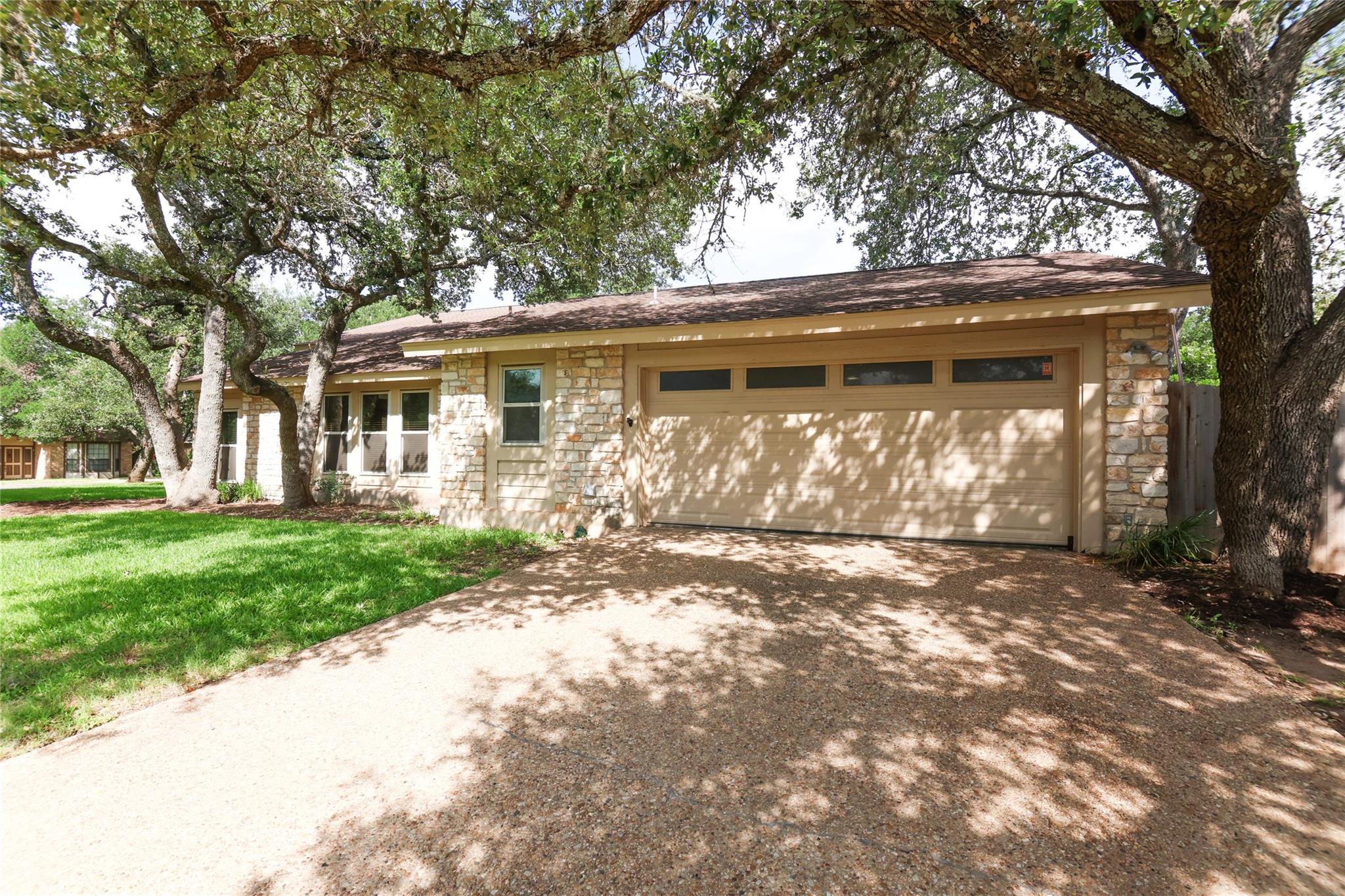 10901 Country Knoll KNLS, Austin, TX 78750