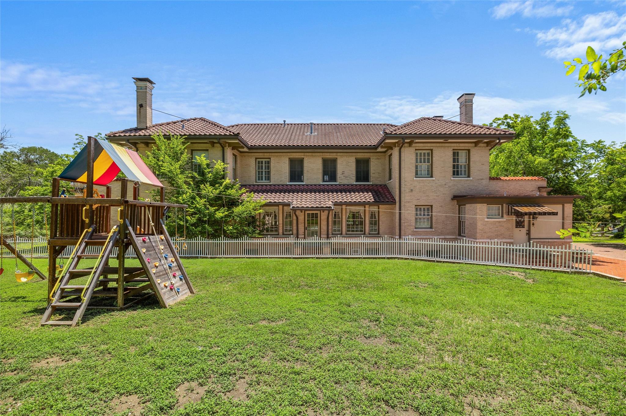 1030 Belvin ST, San Marcos, TX 78666