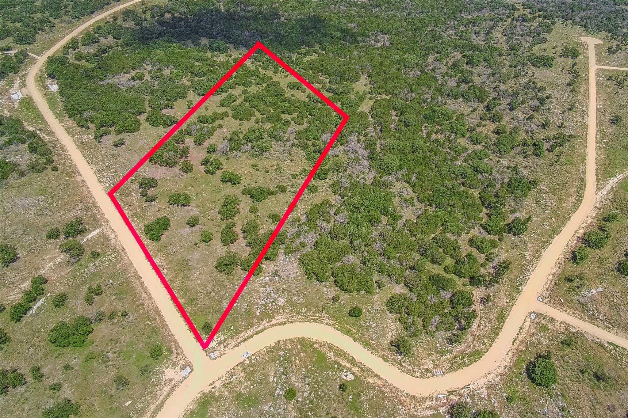 140 Longview LN, San Saba, TX 76877