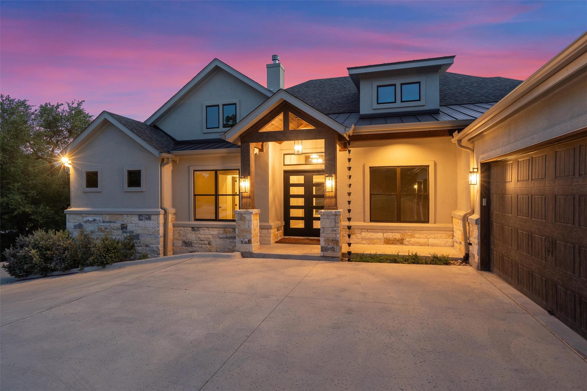 302 Highland Spring LN, Georgetown, TX 78633