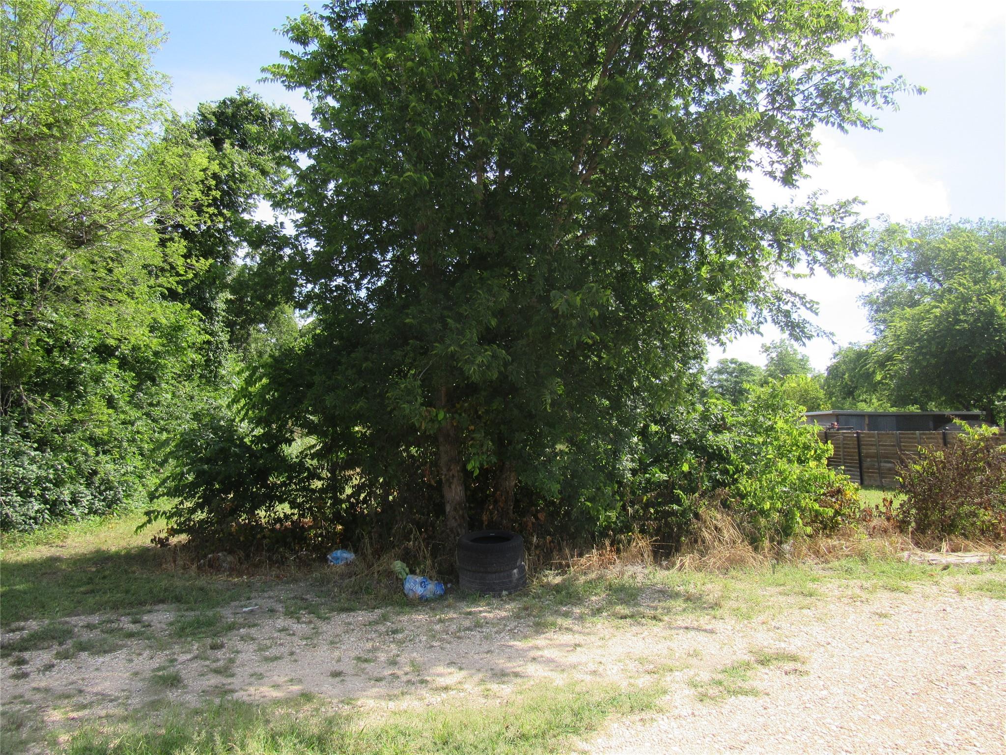 748 W Elm ST, Bartlett, TX 76511