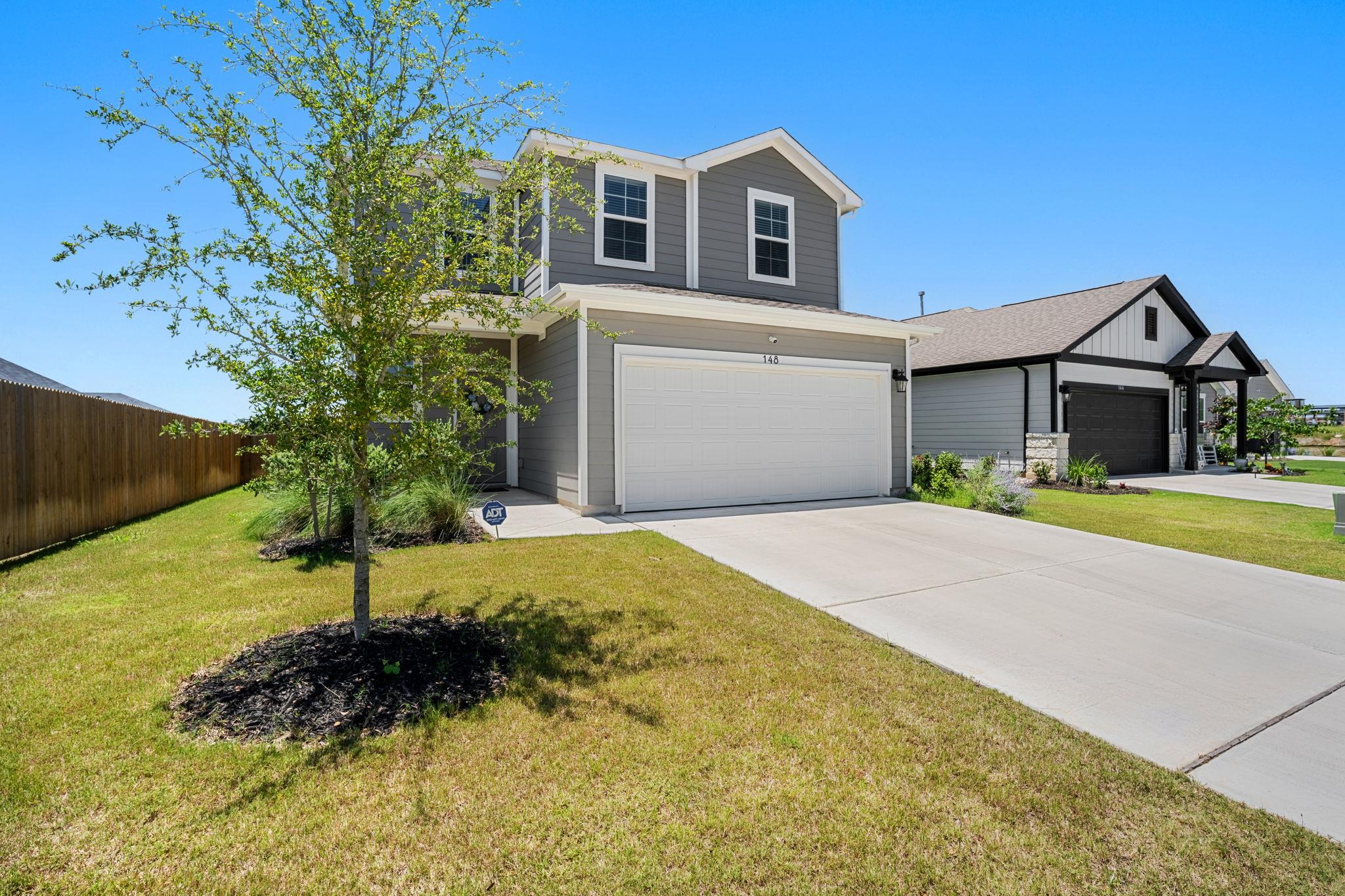 148 Hidalgo LN, Elgin, TX 78621