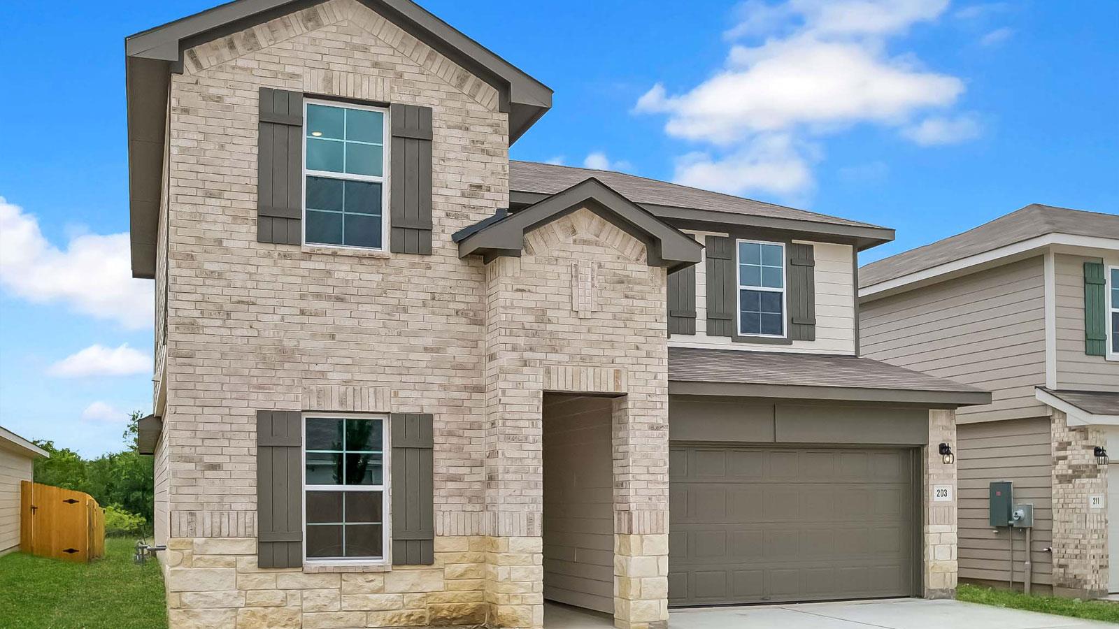 203 Mustang Lake CIR, Buda, TX 78610