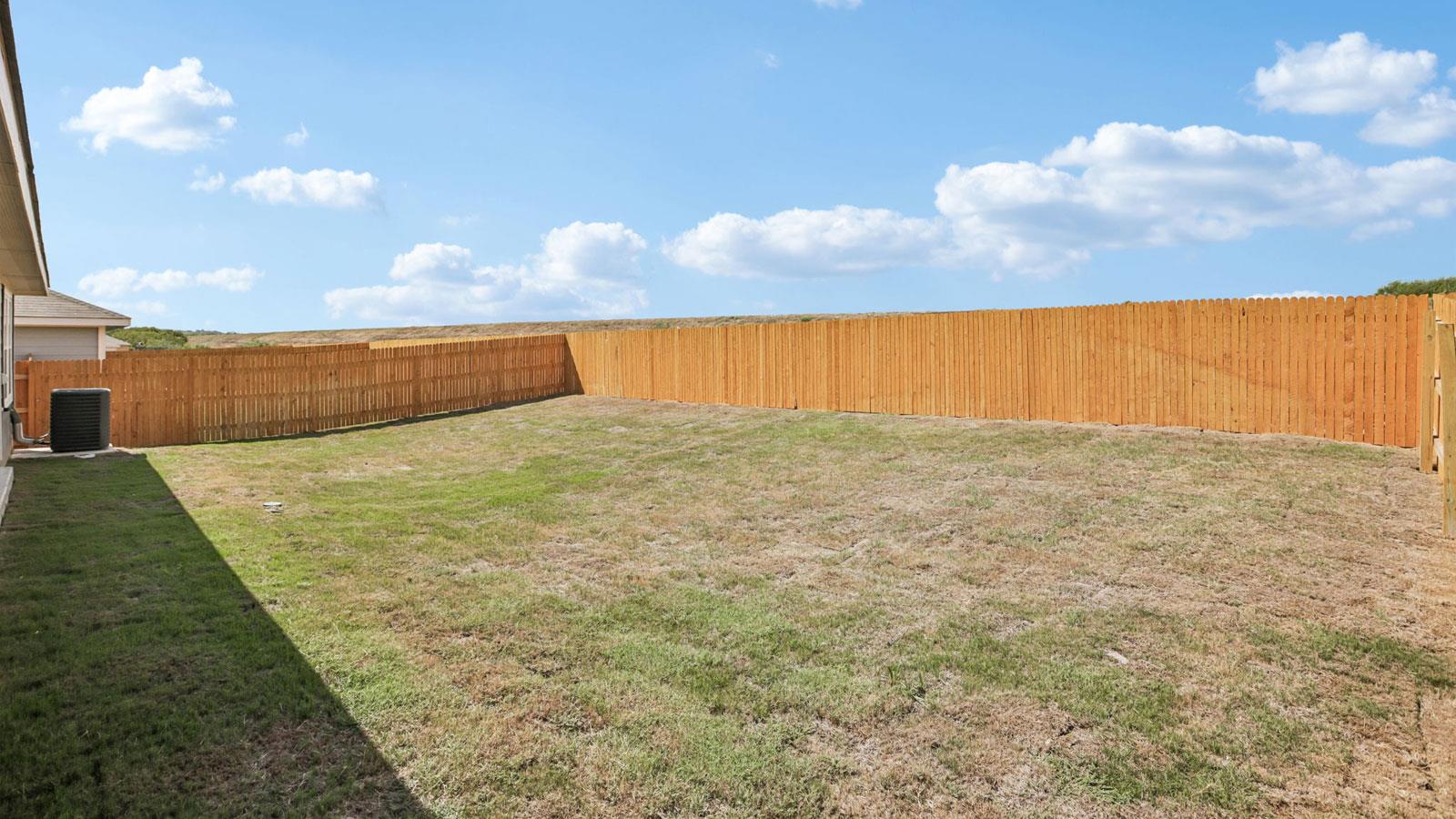 156 Gilmer LN, Buda, TX 78610