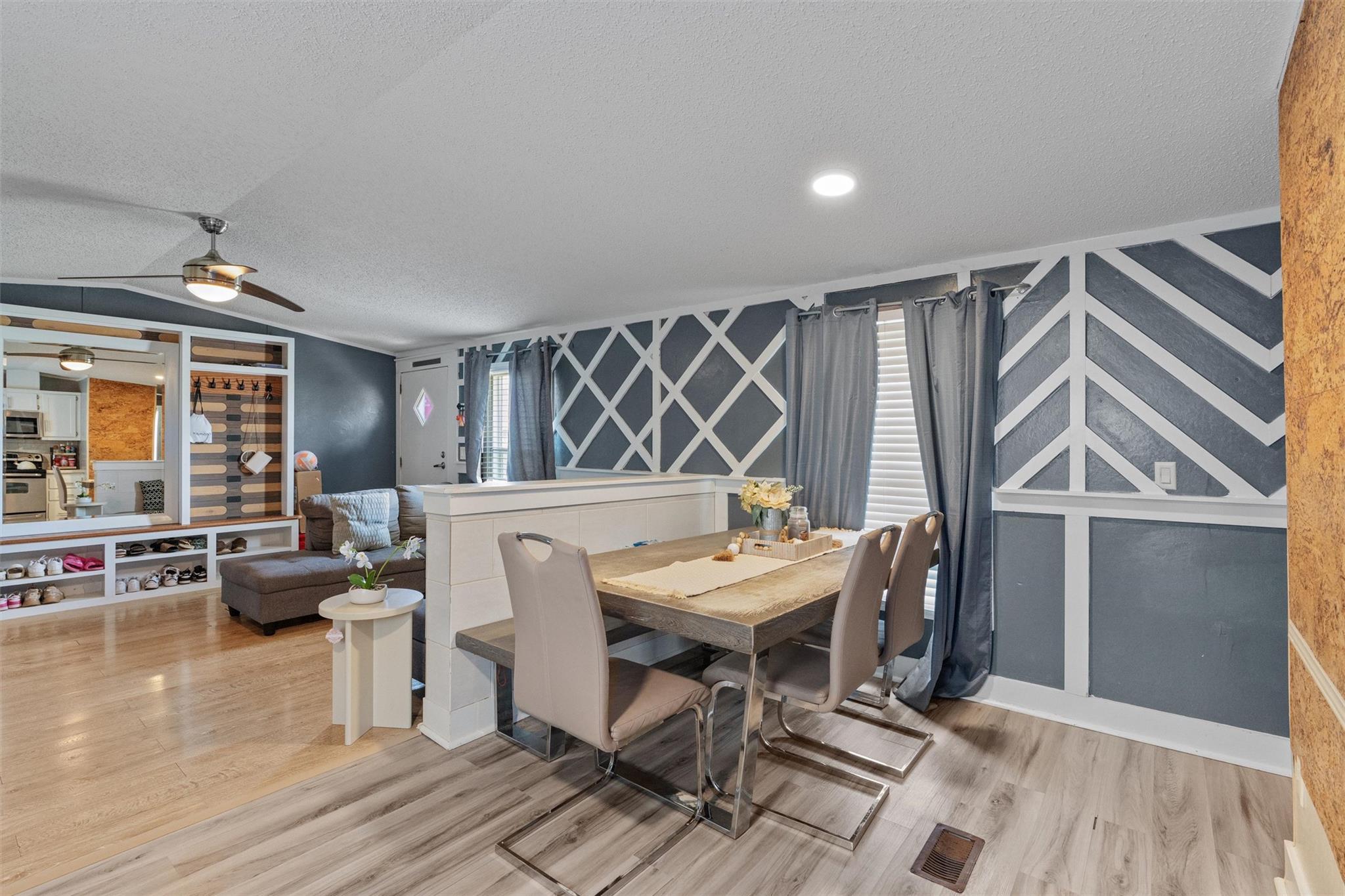 218 Boxcar Pa, Kyle, TX 78640