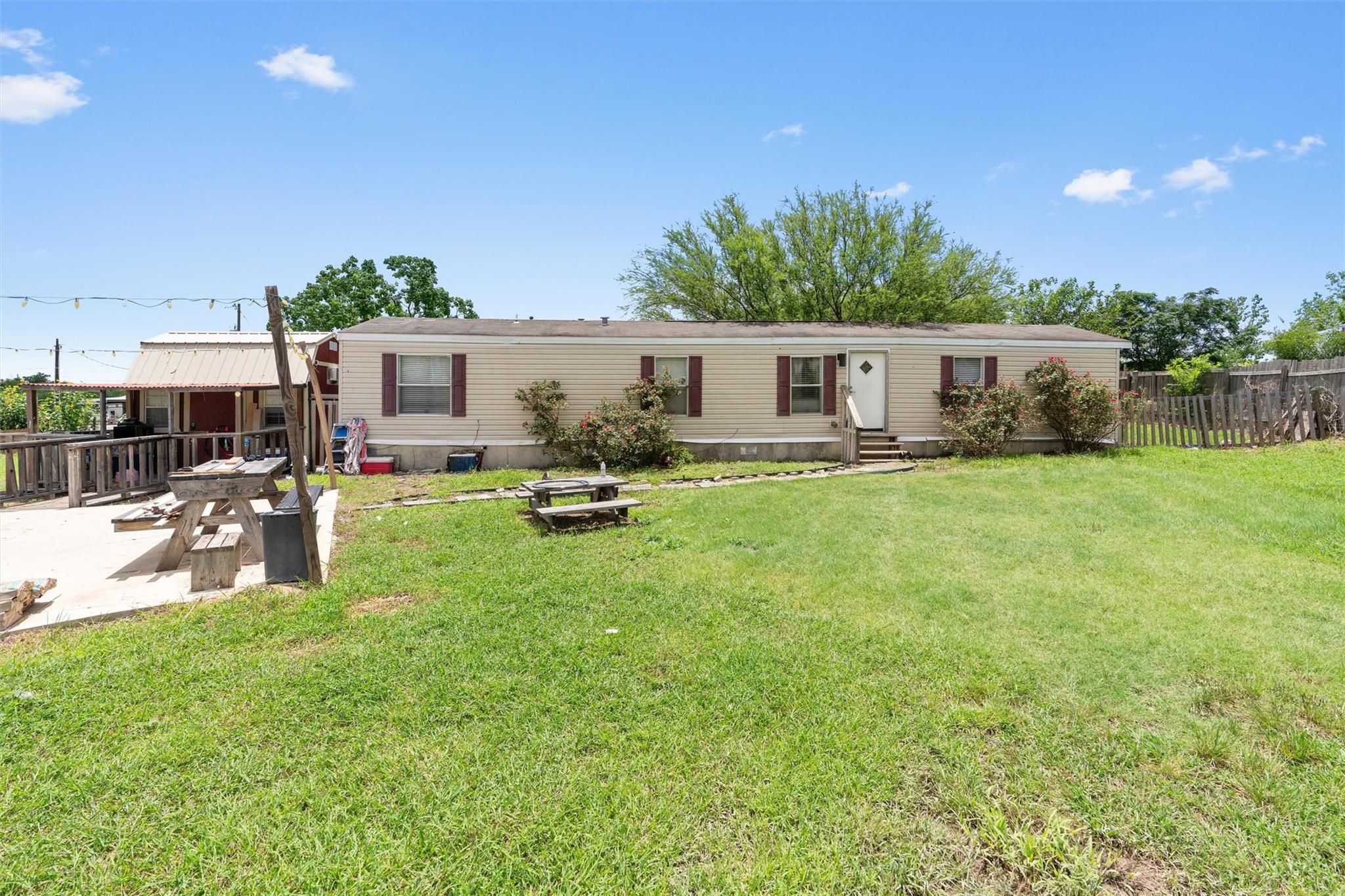 218 Boxcar Pa, Kyle, TX 78640