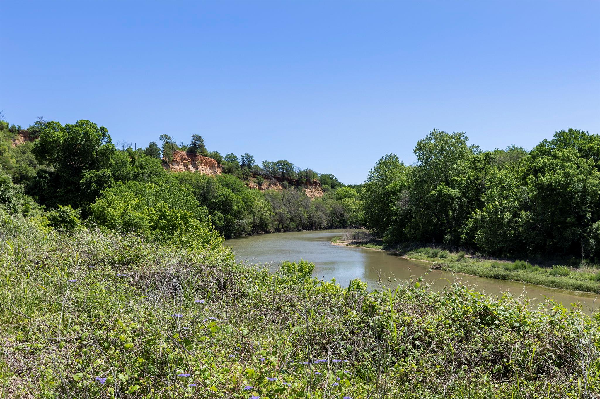 217 Helemano DR, Bastrop, TX 78602