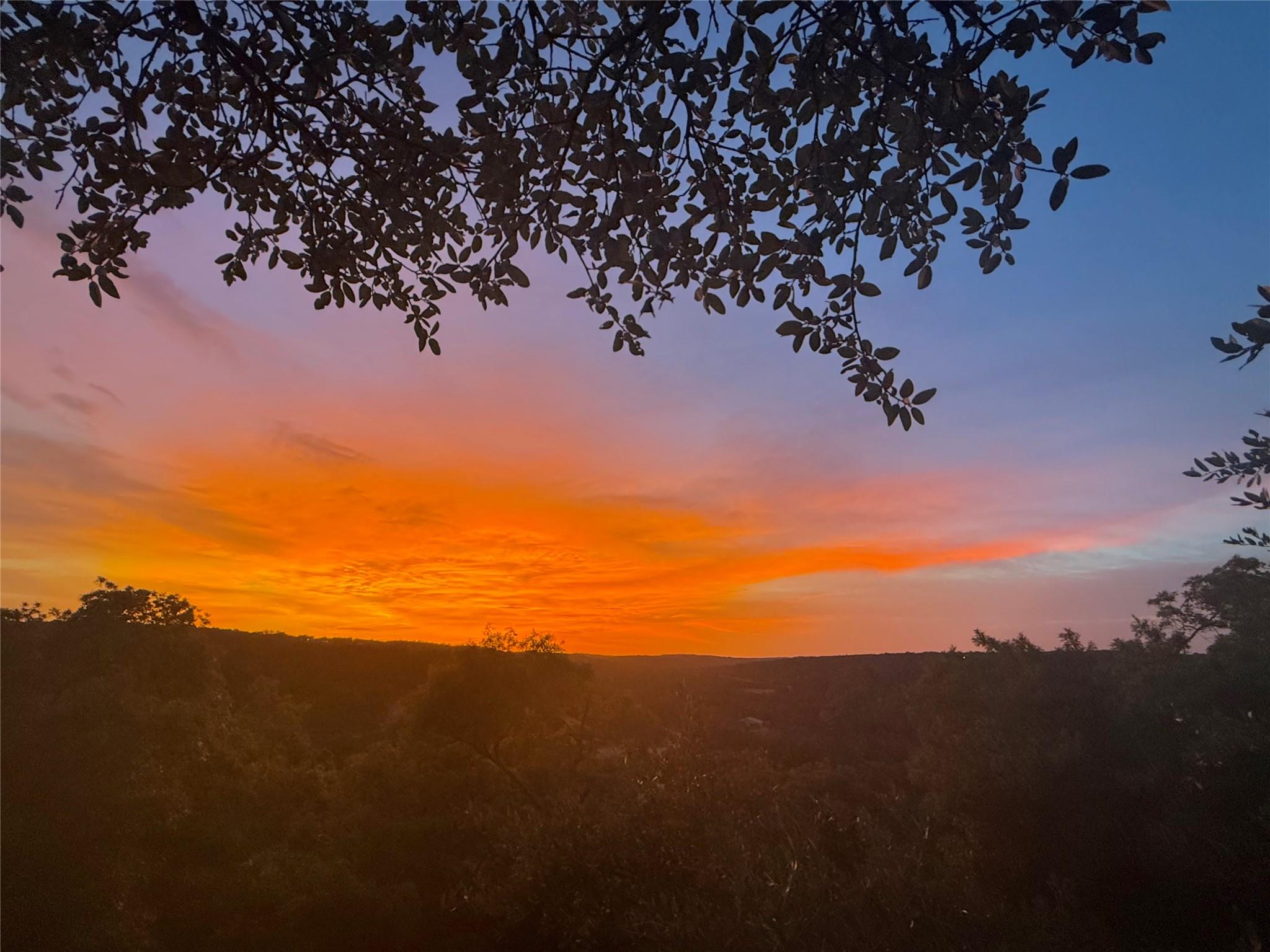 817 Woodcreek Ranch RD, Wimberley, TX 78676