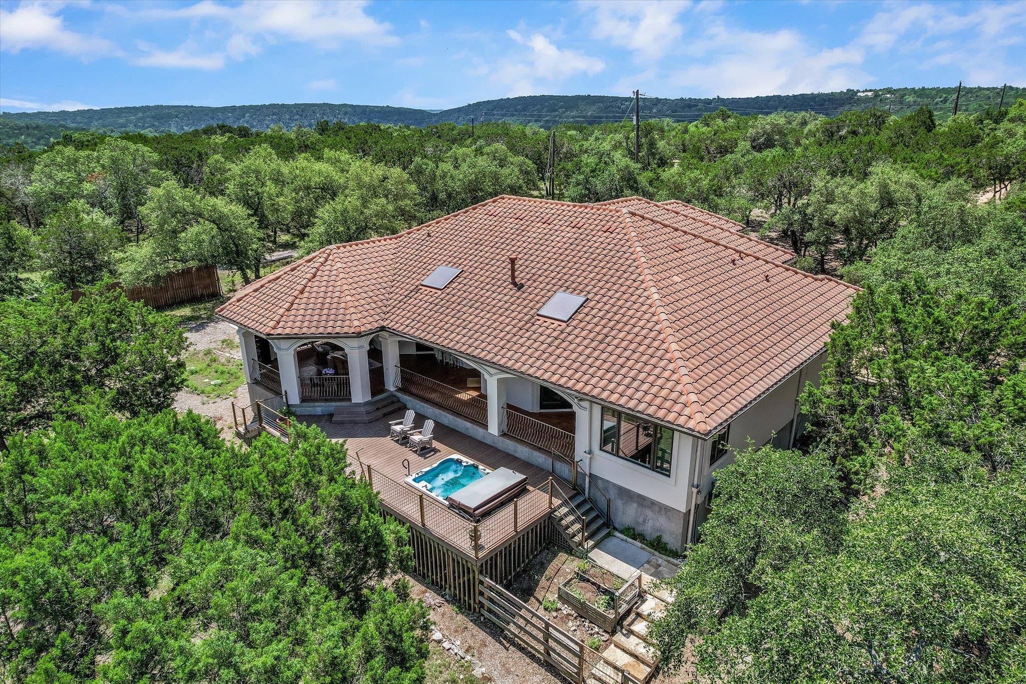 817 Woodcreek Ranch RD, Wimberley, TX 78676