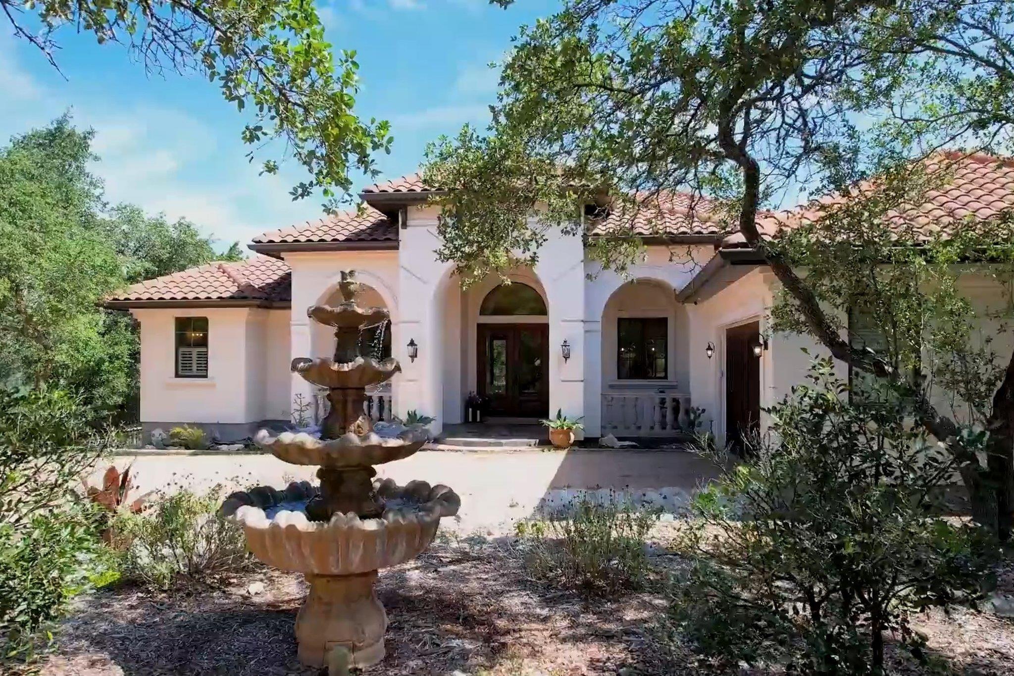 817 Woodcreek Ranch RD, Wimberley, TX 78676