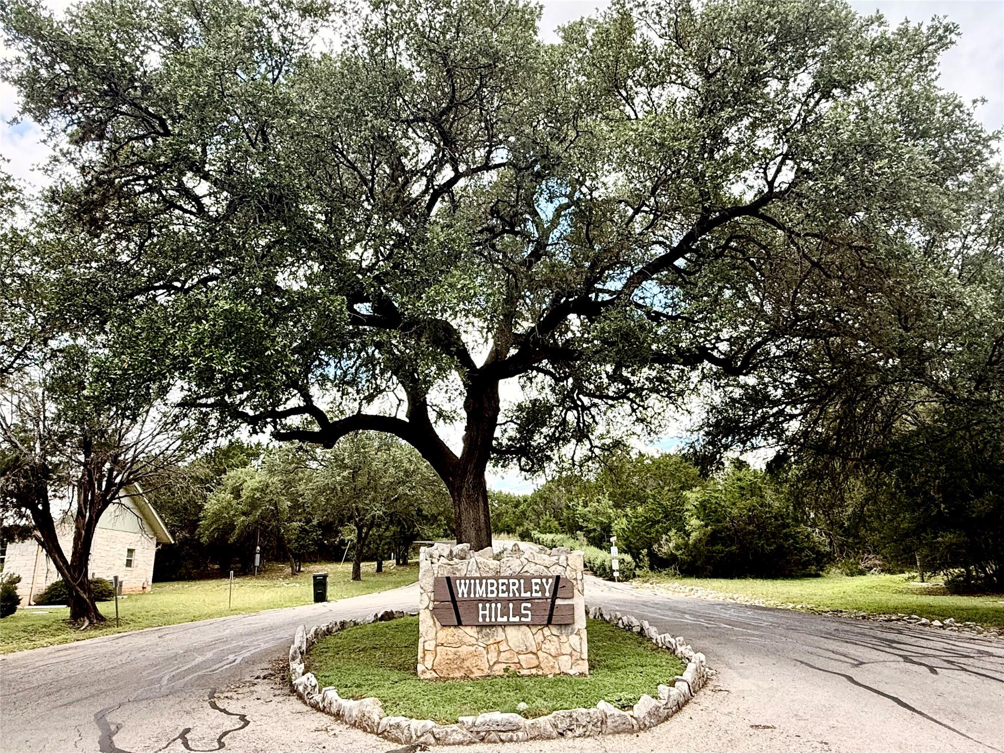 623 Las Colinas DR, Wimberley, TX 78676