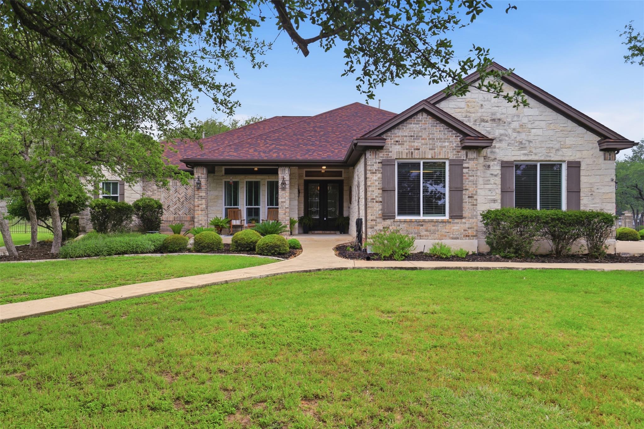 107 W Majestic Oak LN, Georgetown, TX 78633